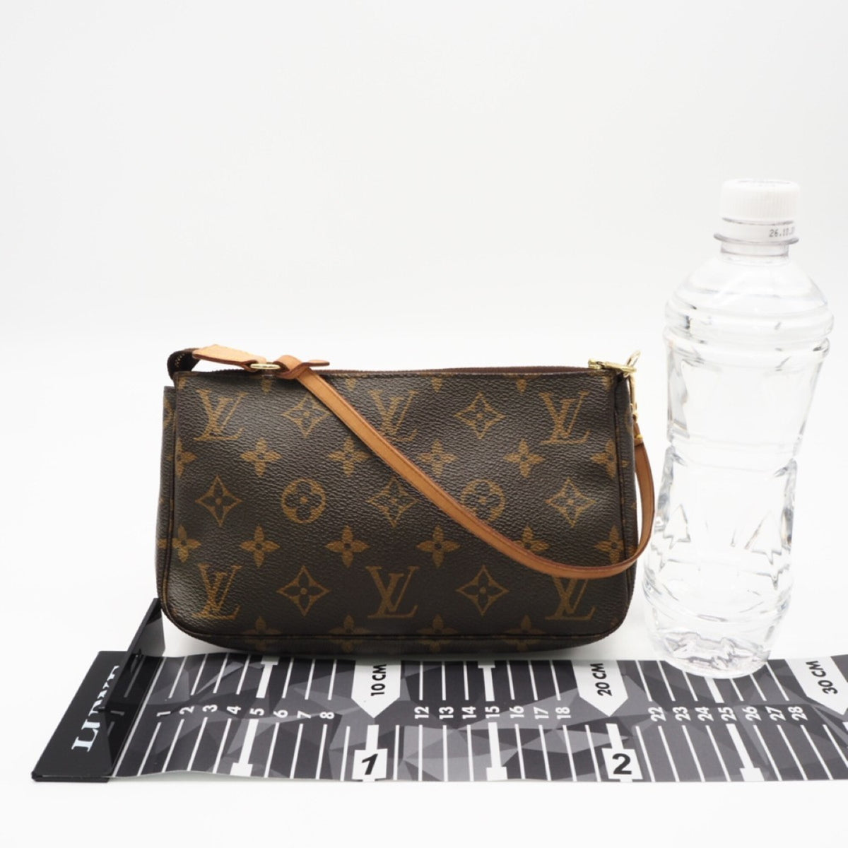 Louis Vuitton Monogram Brown Coated Canvas Leather Pouch (Pre-Owned)