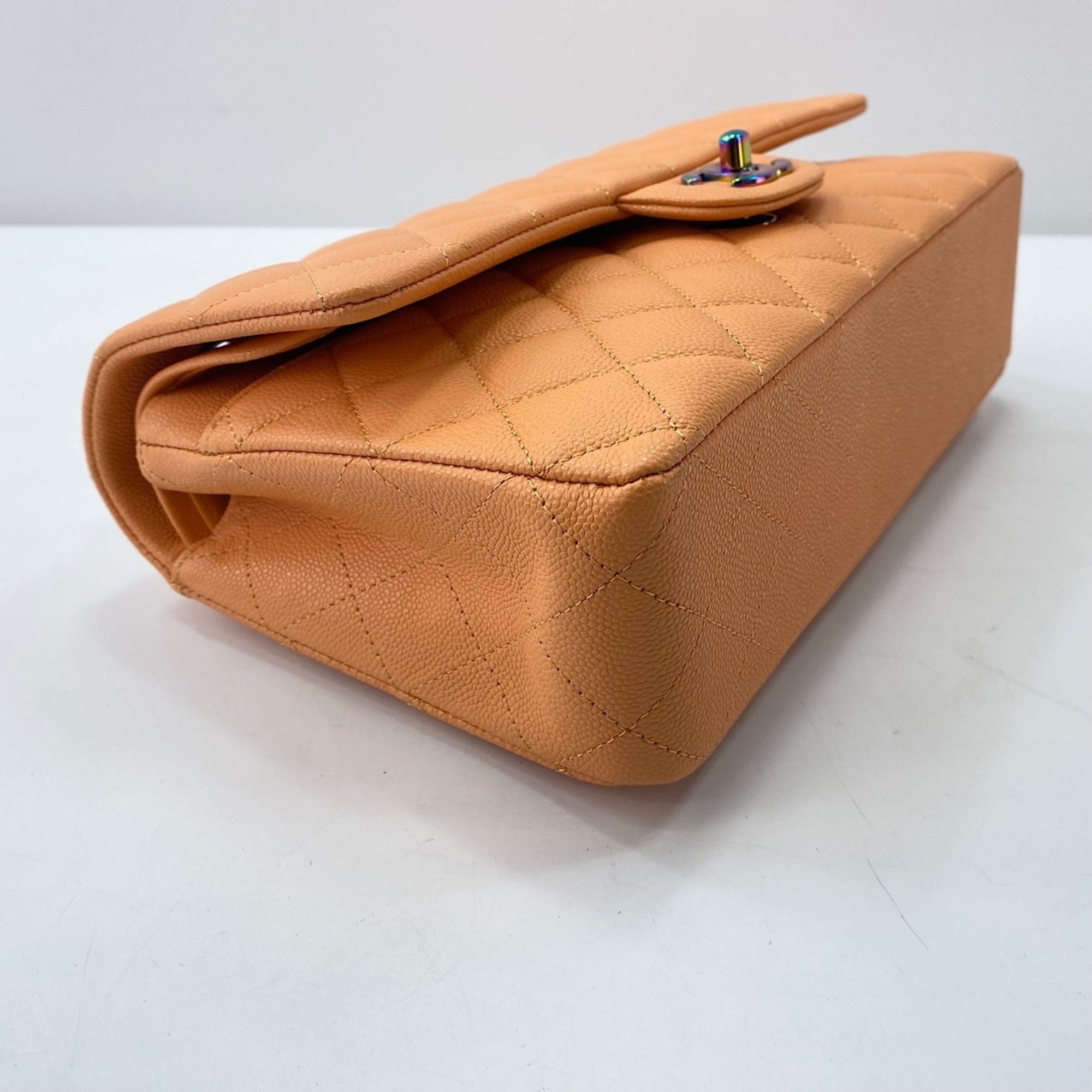 Chanel Orange Shoulder Bag (Pre-Owned)