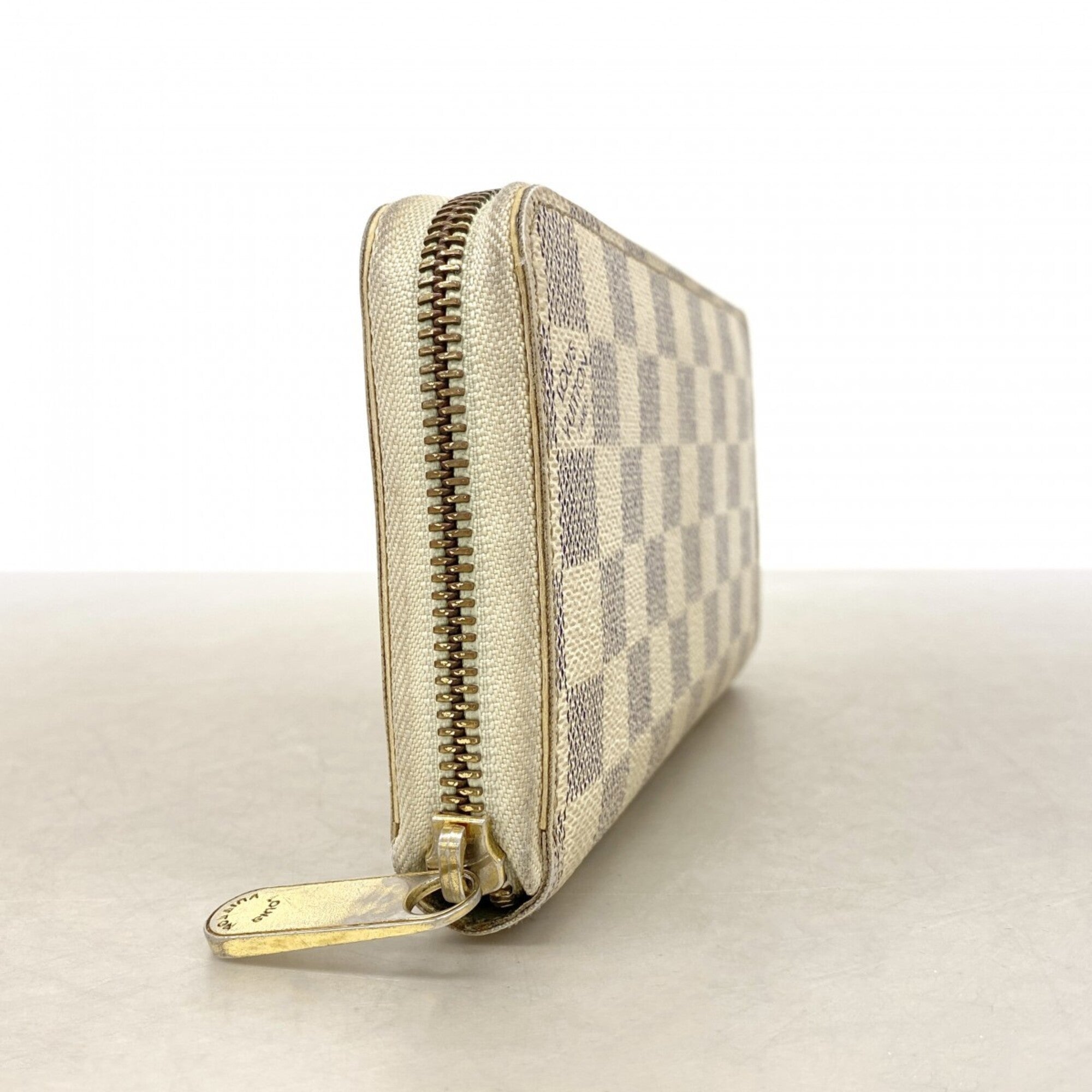 Louis Vuitton White Long Wallet (Bi-Fold) (Pre-Owned)
