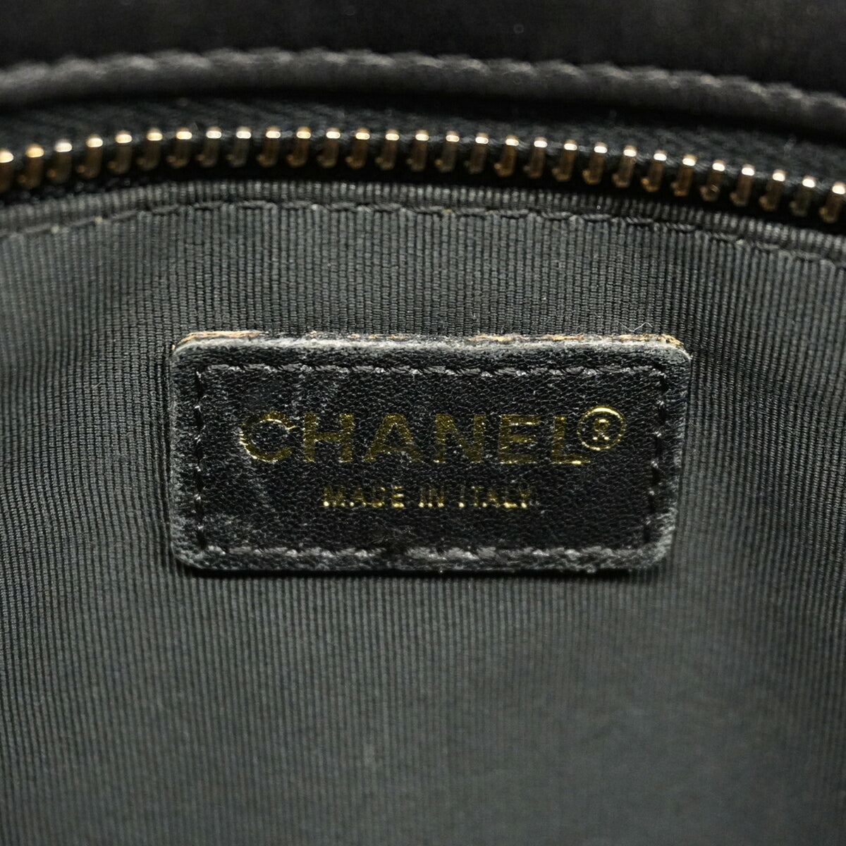 Chanel Black Leather Tote Bag (Pre-Owned)