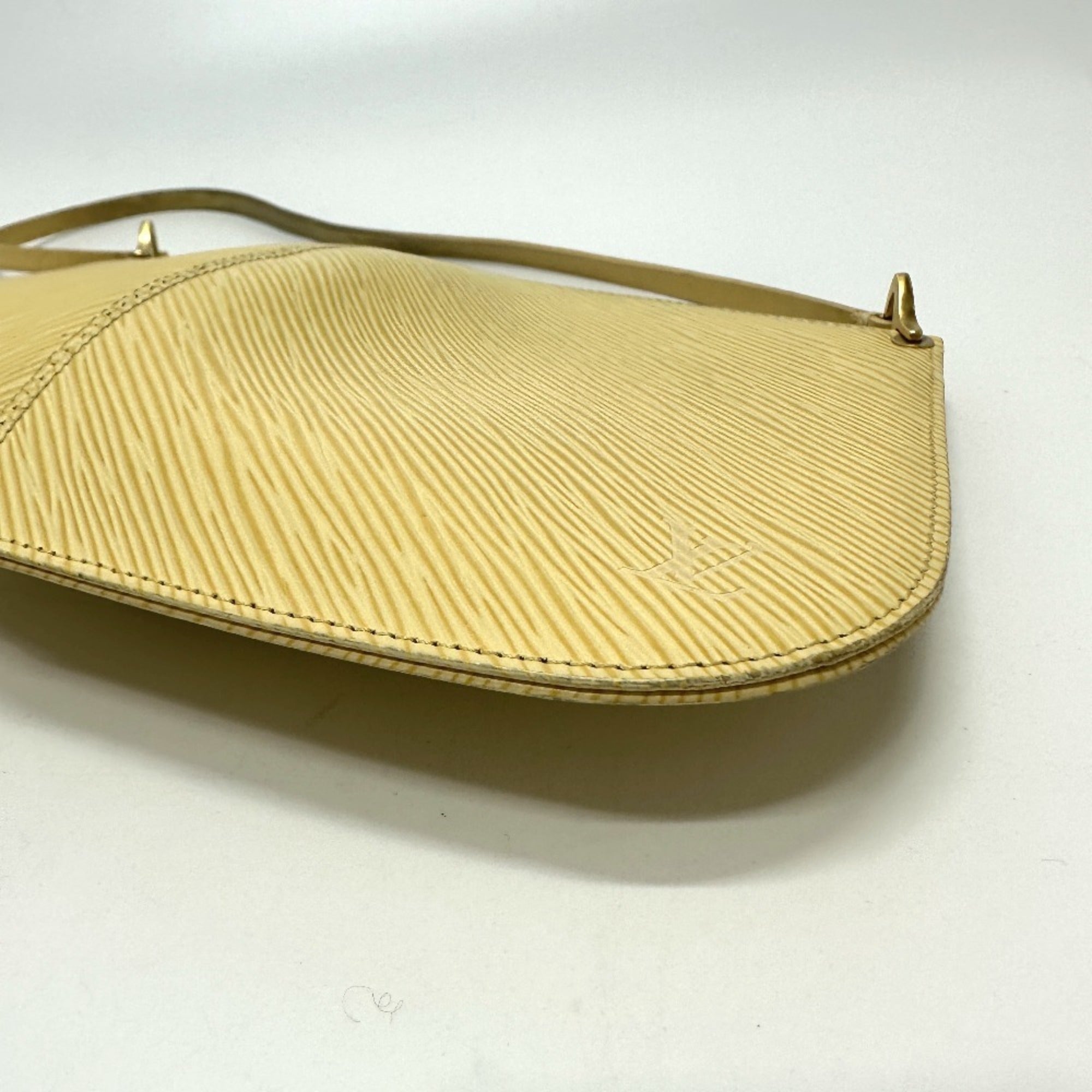 Louis Vuitton Epi Beige Epi Leather Shoulder Bag (Pre-Owned)