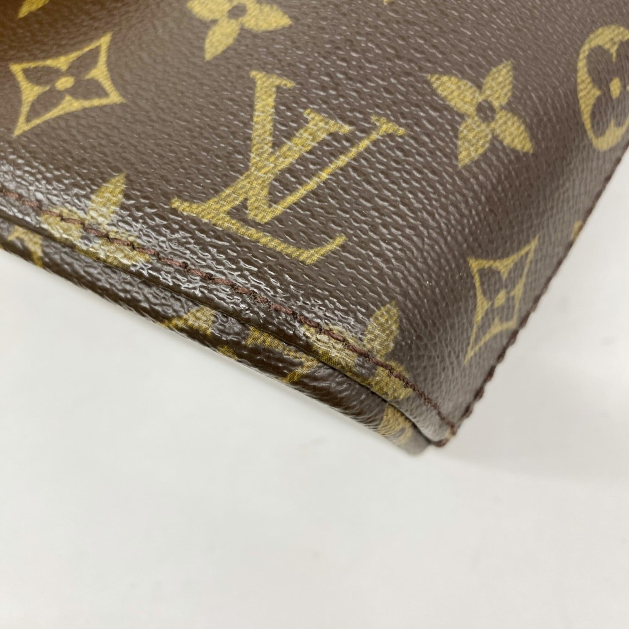 Louis Vuitton Brown Handbag (Pre-Owned)