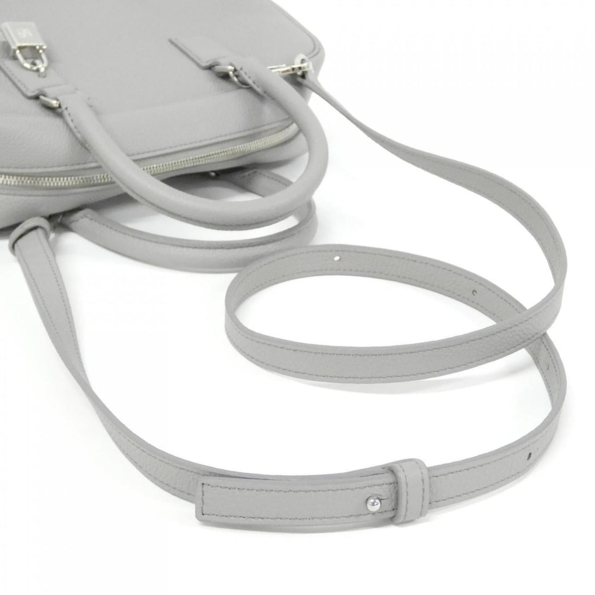 Loewe Gray Leather Handbag (Pre-Owned)