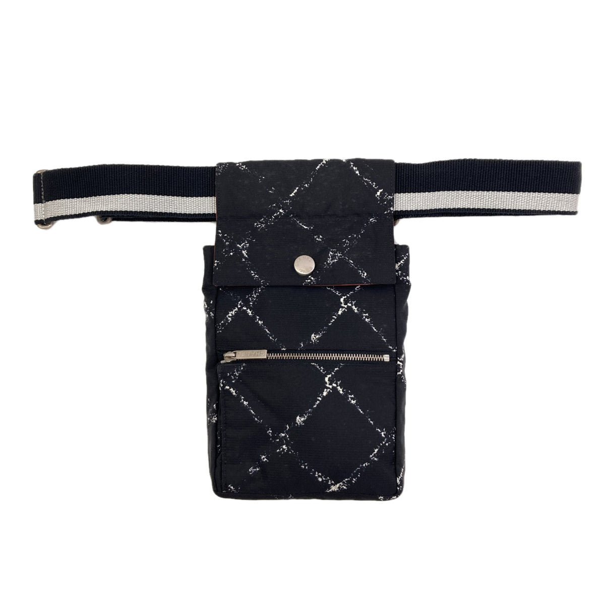 Chanel Black Nylon Fanny Pack (Pre-Owned)