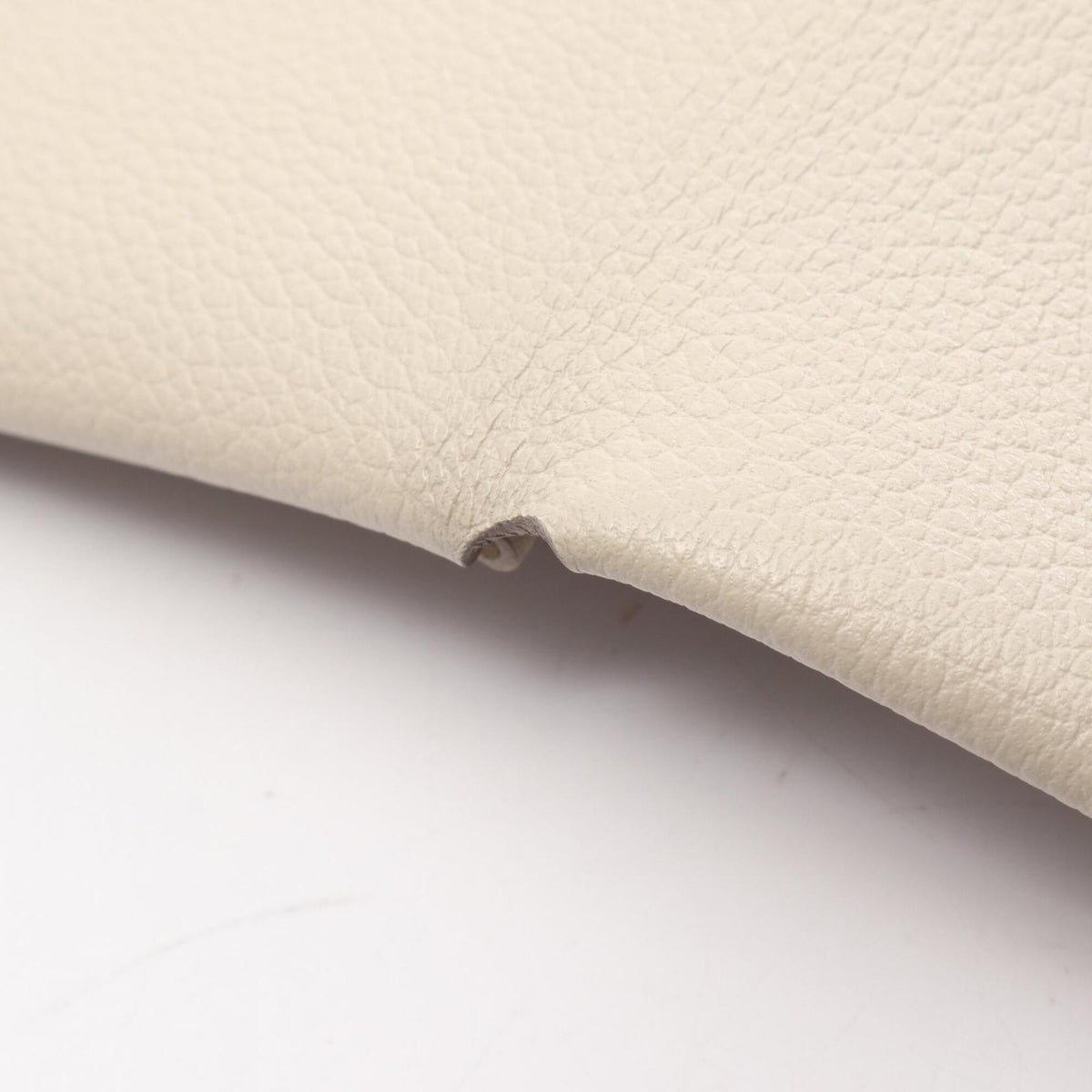 Hermes Ivory Evercalf Leather Coin Purse/Coin Case (Pre-Owned)