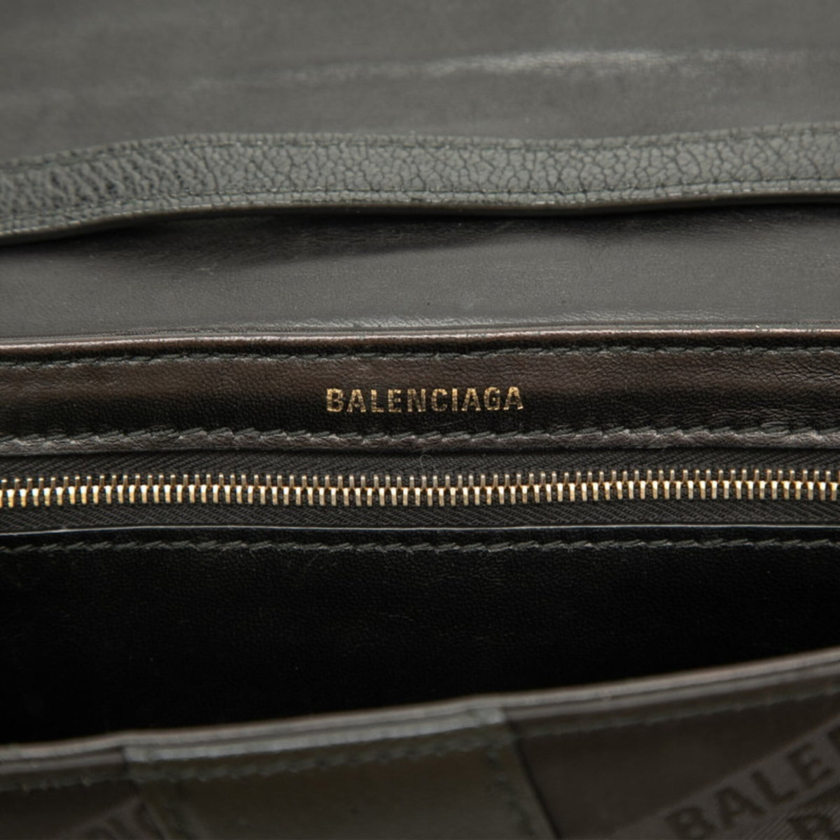 Balenciaga Black Nylon Leather Shoulder Bag (Pre-Owned)