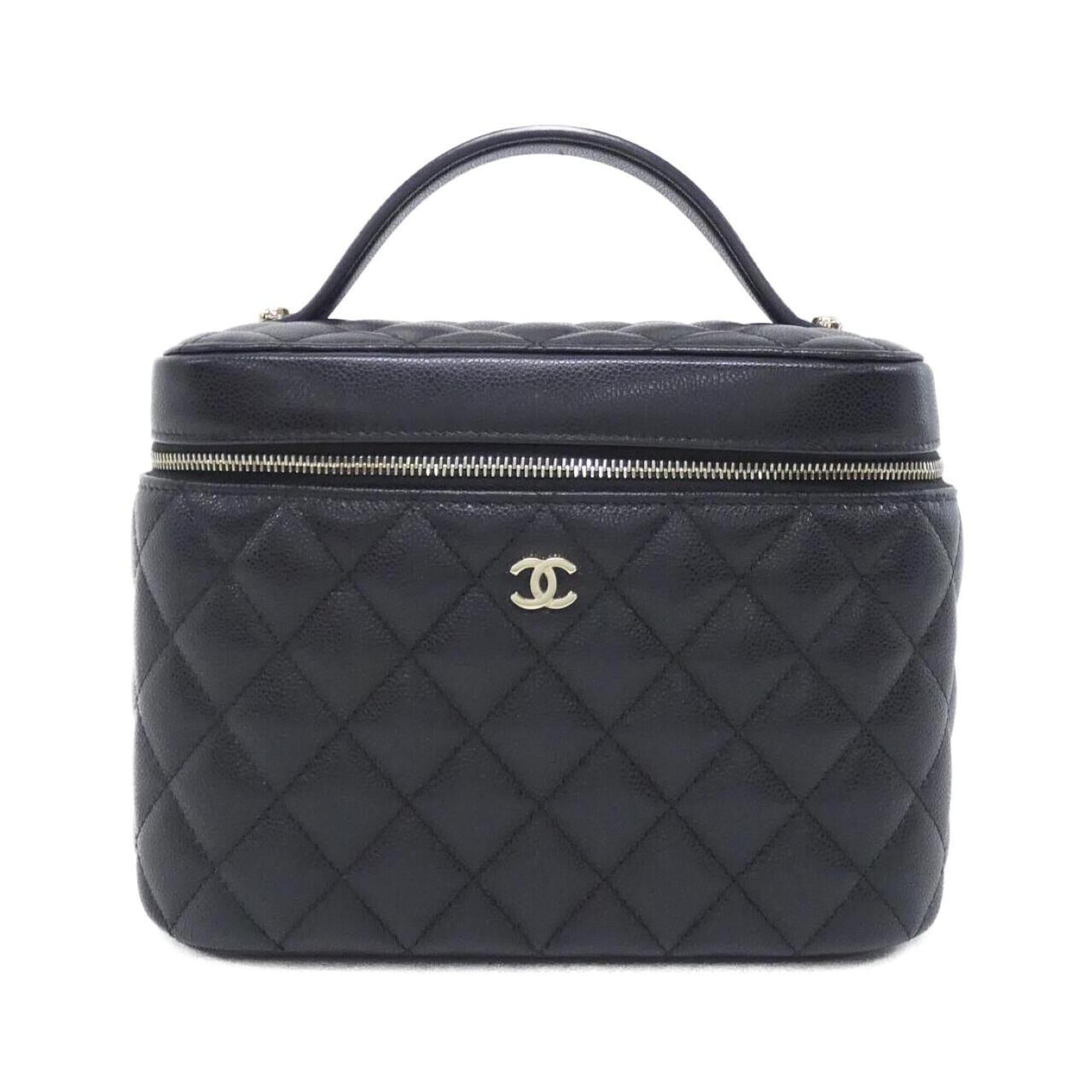 Chanel Black Grained Calfskin Handbag (Pre-Owned)