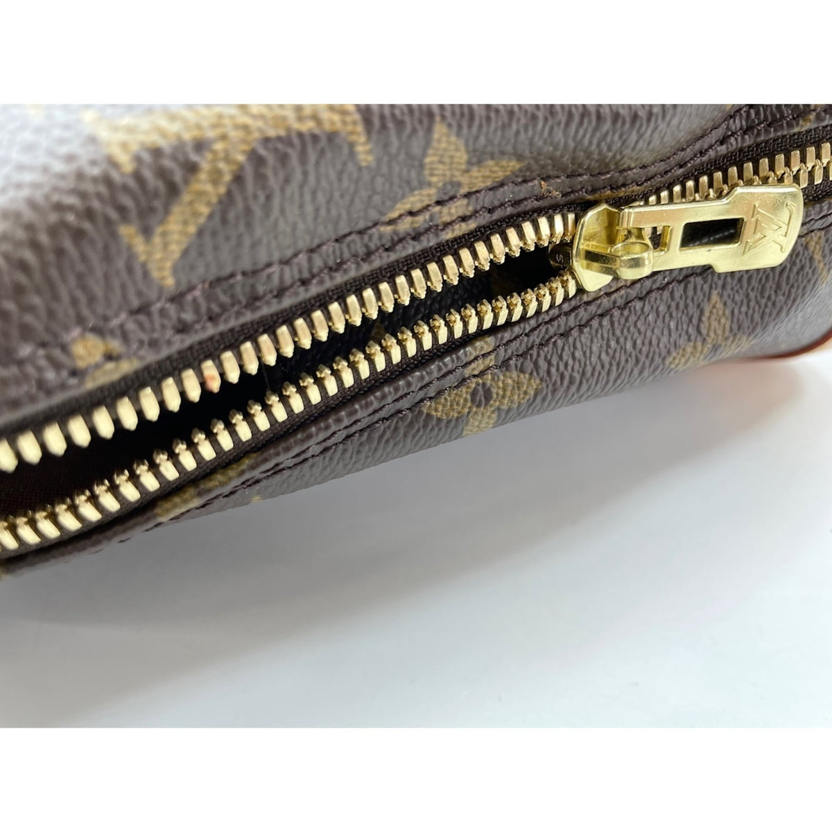Louis Vuitton Brown Handbag (Pre-Owned)