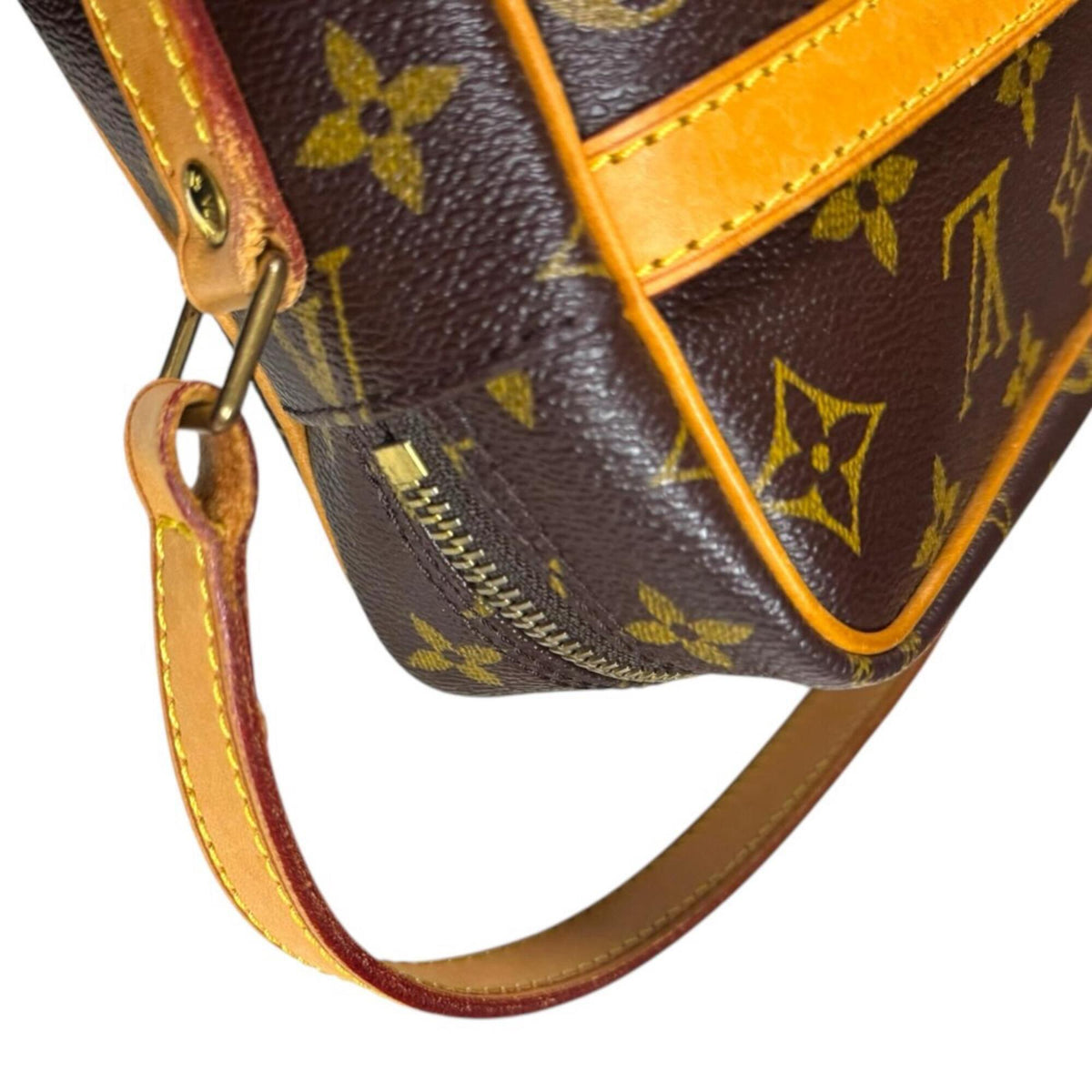 Louis Vuitton Monogram Brown Monogram Shoulder Bag (Pre-Owned)
