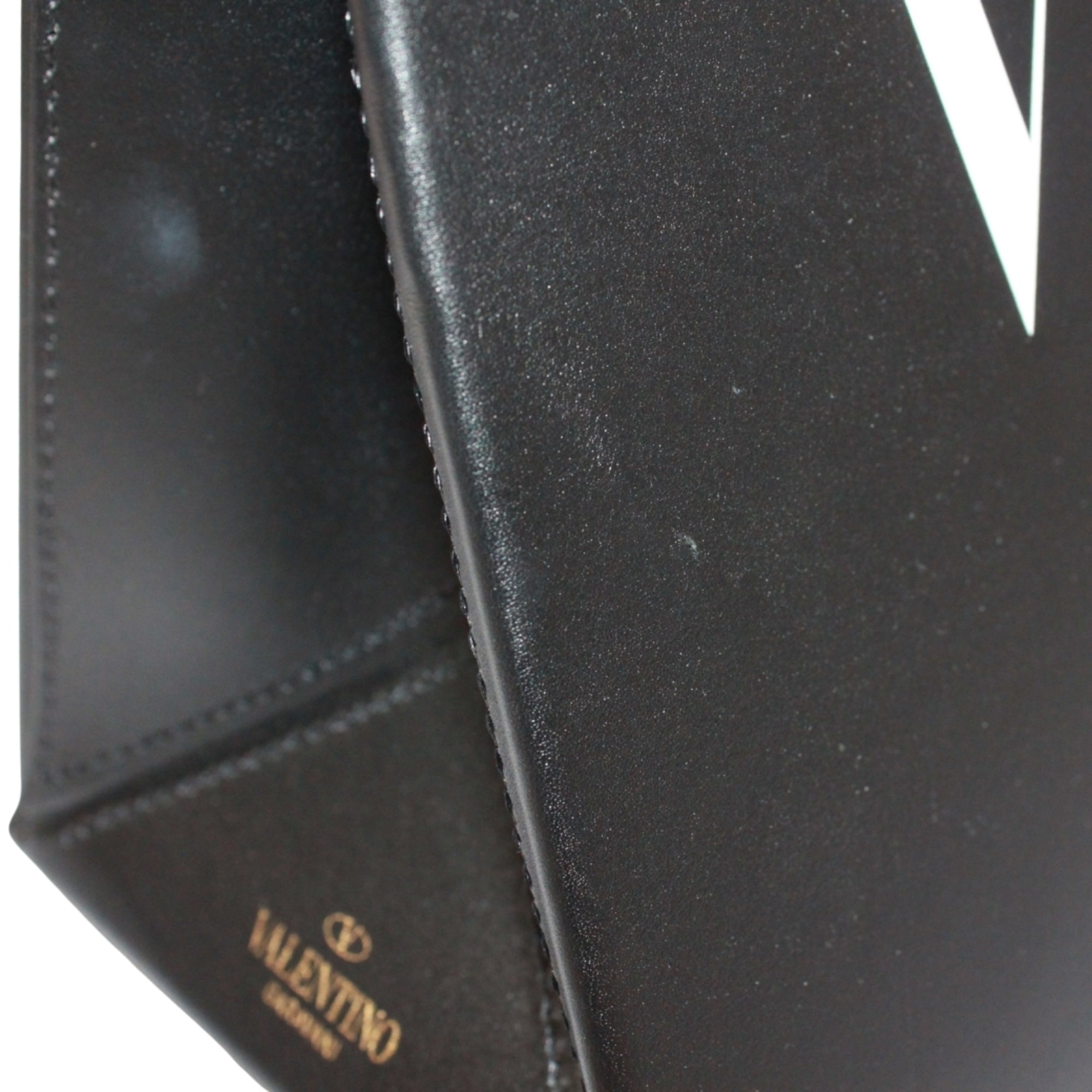 Valentino Black Leather Tote Bag (Pre-Owned)