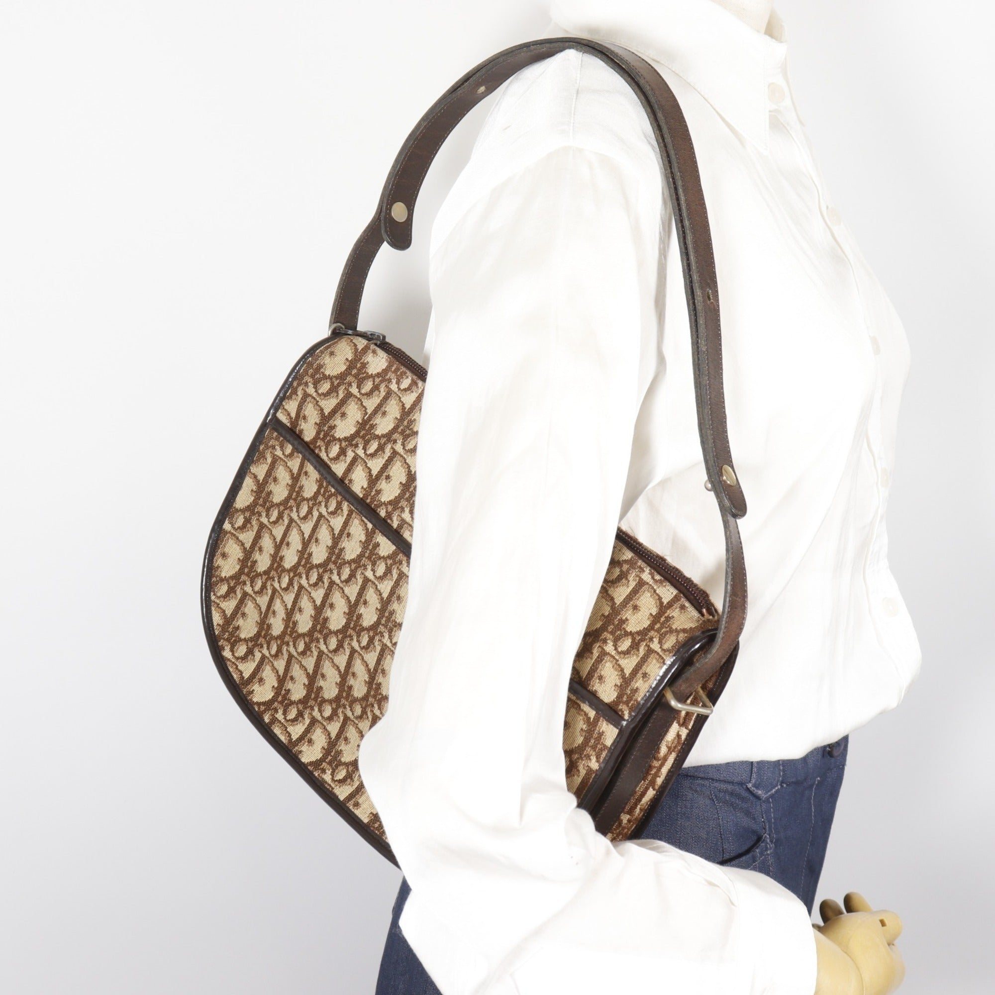 Christian Dior Brown Canvas Shoulder Bag (Pre-Owned)
