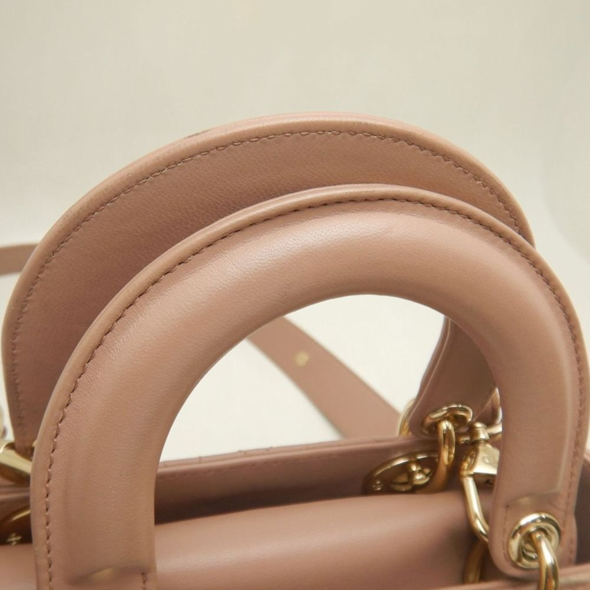Christian Dior Pink Leather Handbag (Pre-Owned)