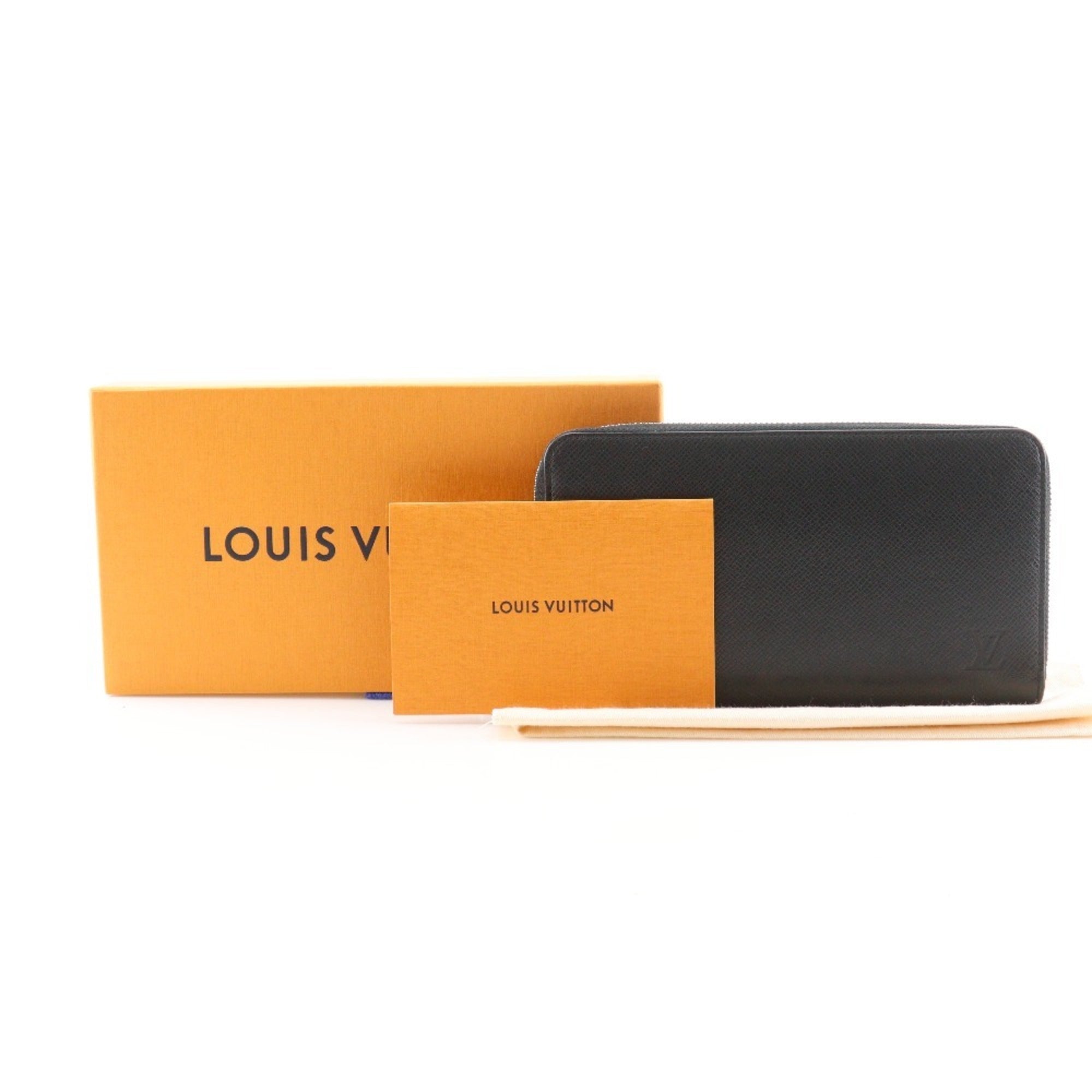 Louis Vuitton Black Noir Taiga Leather Long Wallet (Bi-Fold) (Pre-Owned)