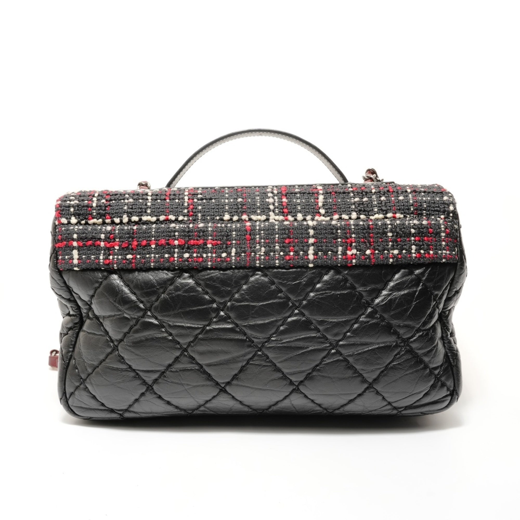 Chanel Matelasse Black Tweed Shoulder Bag (Pre-Owned)
