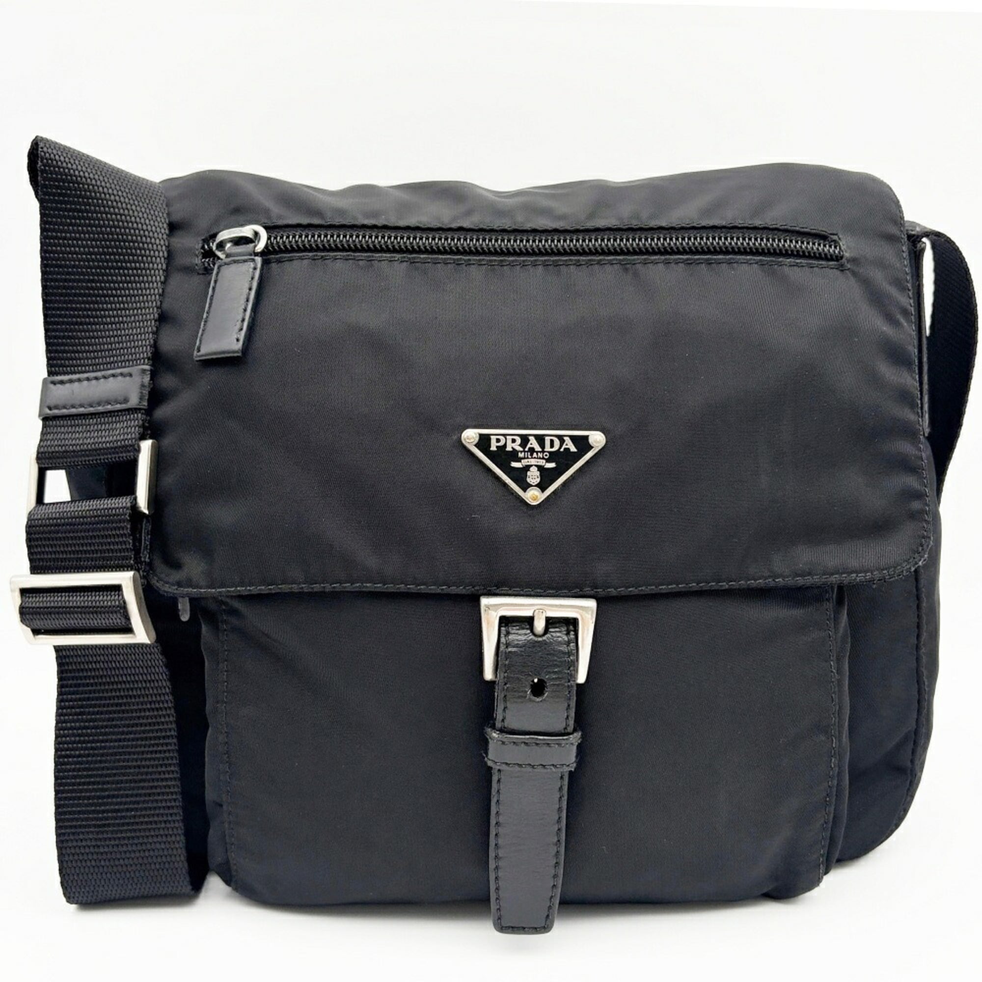 Prada Black Nylon Leather Shoulder Bag (Pre-Owned)