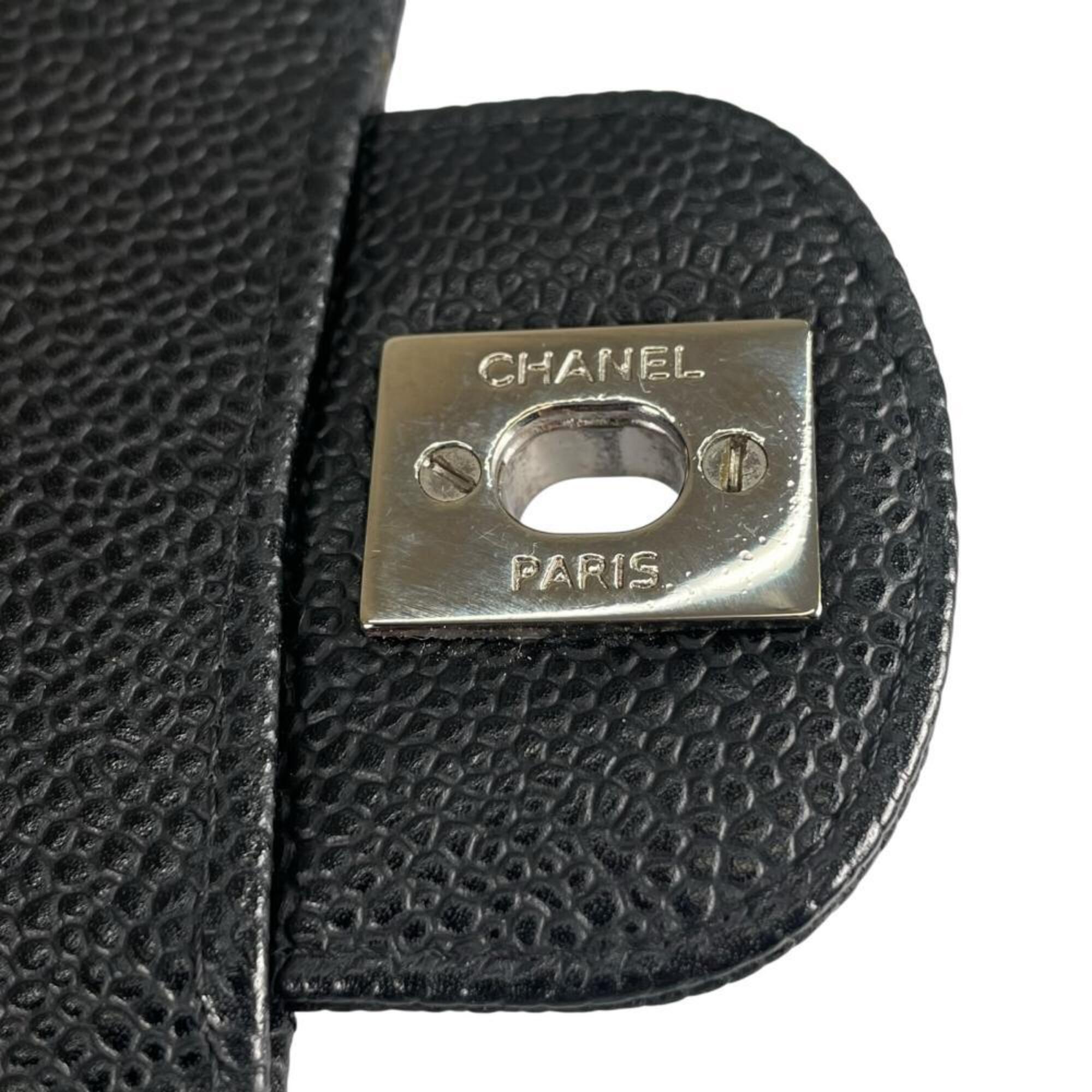 Chanel Matelasse Black Grained Calfskin Shoulder Bag (Pre-Owned)