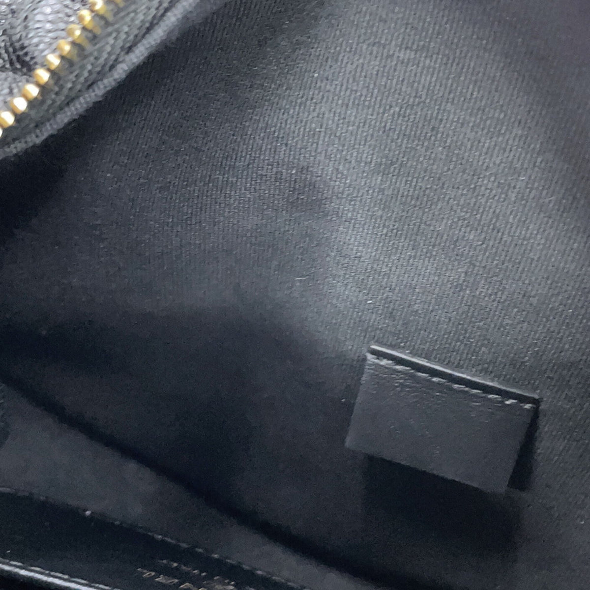 Chanel Matelasse Black Grained Calfskin Handbag (Pre-Owned)