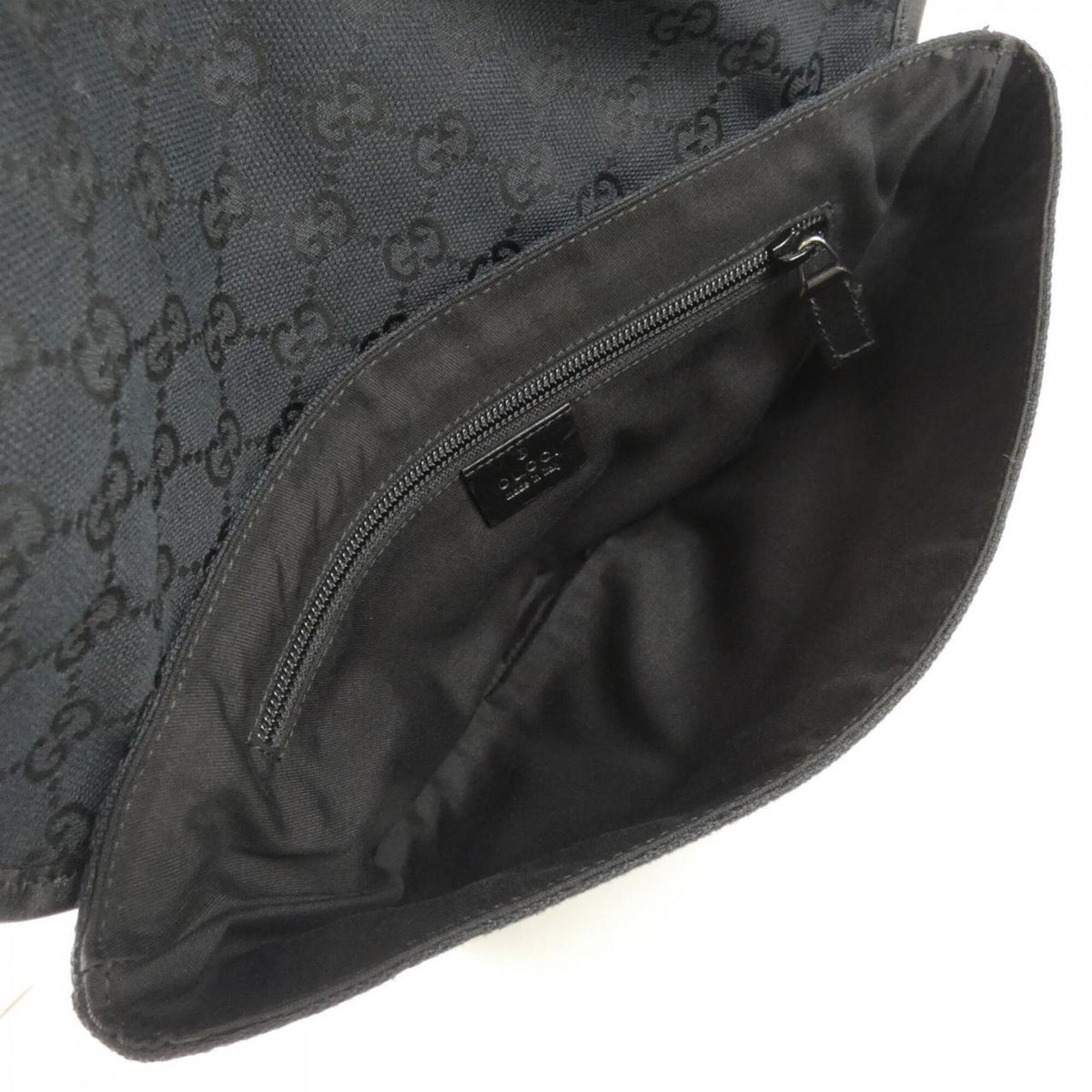 Gucci Black Gg Canvas Fanny Pack (Pre-Owned)