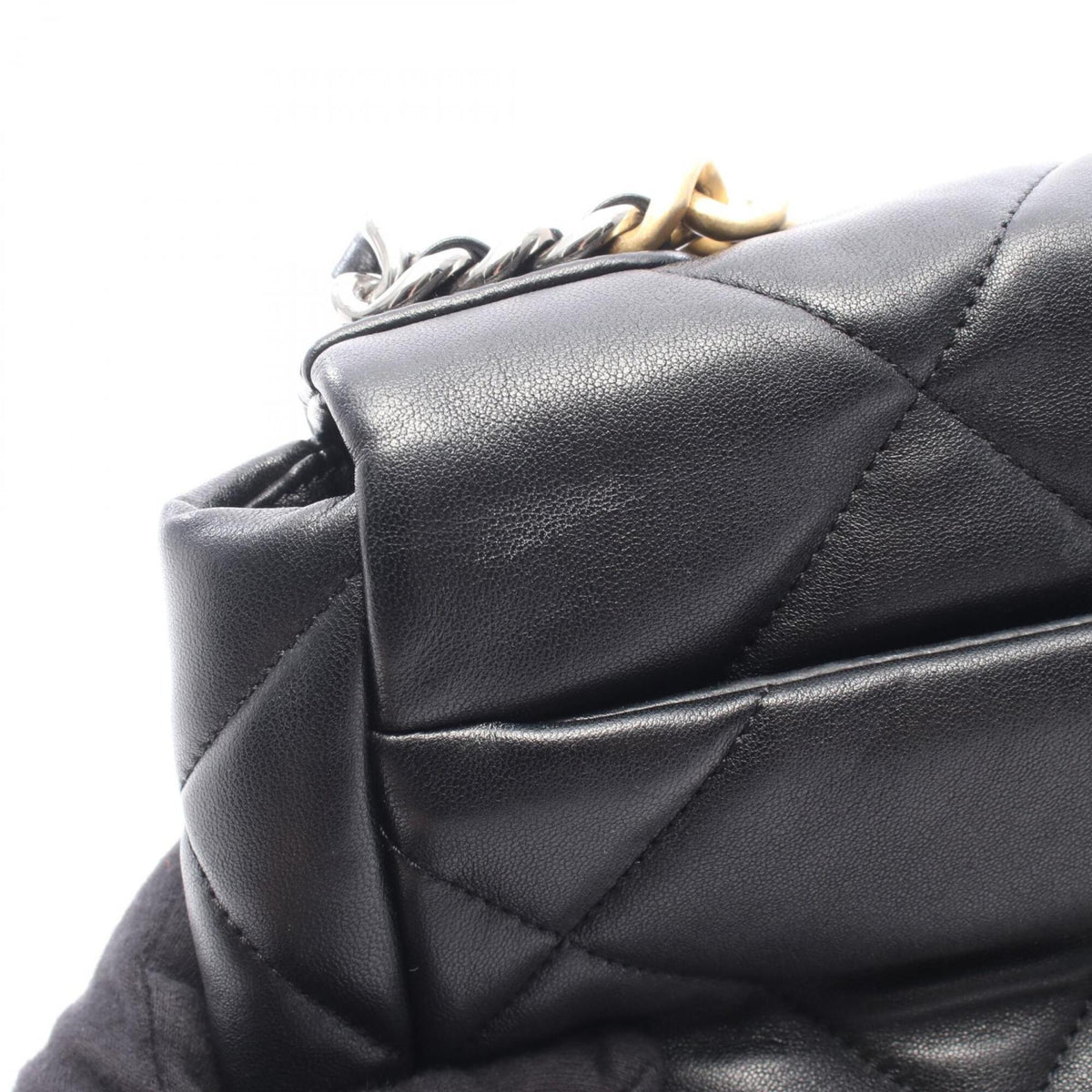 Chanel Black Leather Handbag Shoulder Bag (Pre-Owned)
