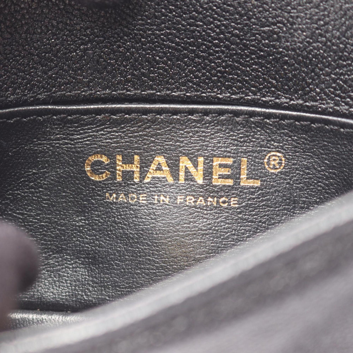 Chanel Black Grained Calfskin Handbag Shoulder Bag (Pre-Owned)