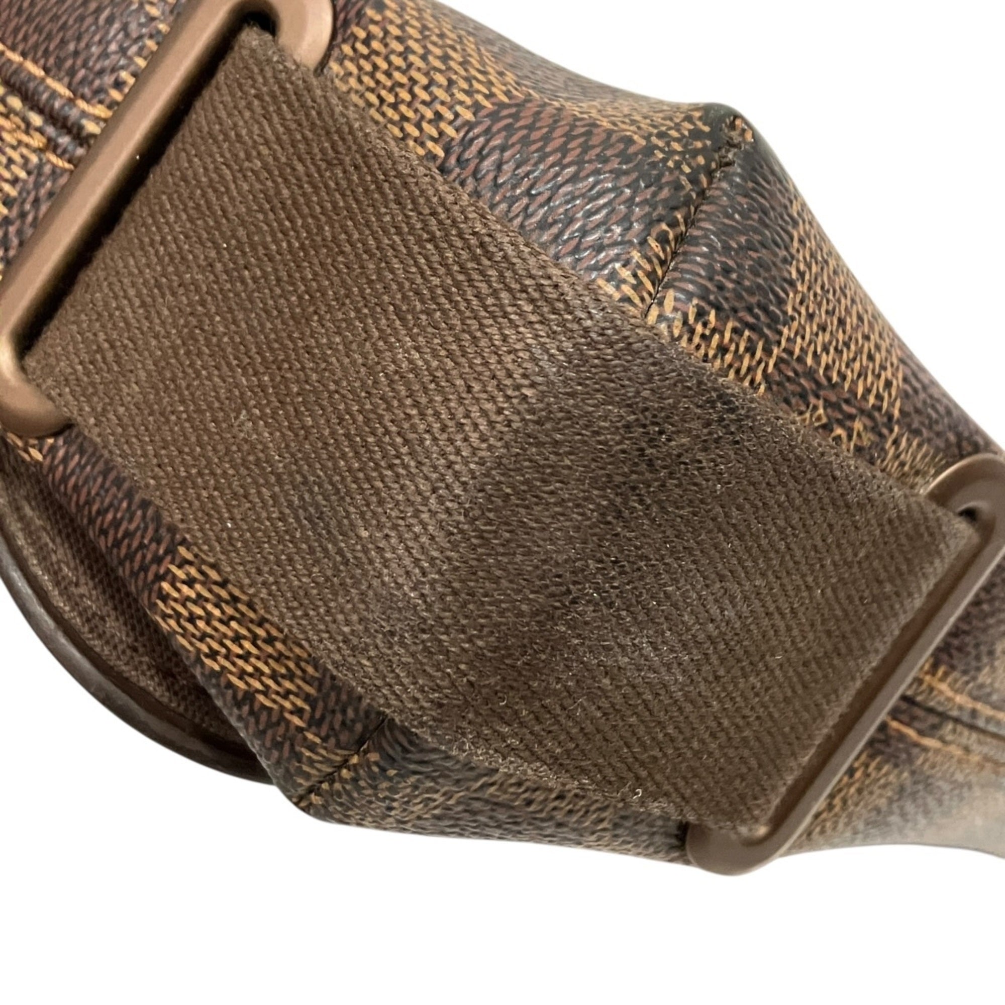 Louis Vuitton Brown Shoulder Bag (Pre-Owned)