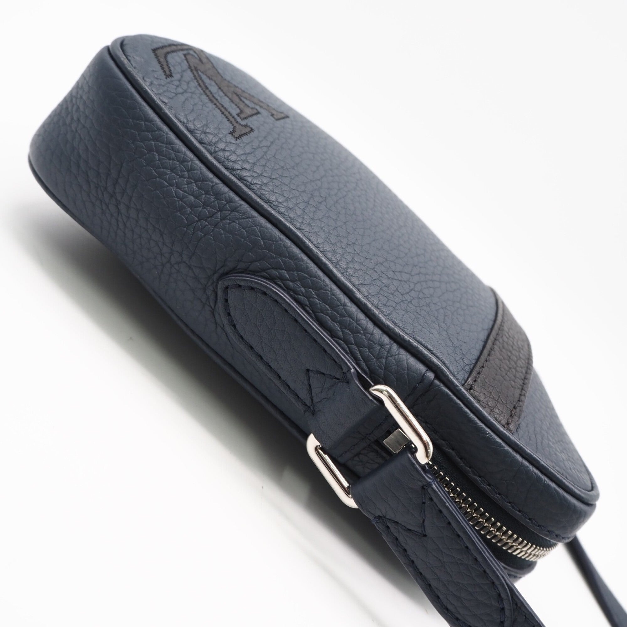 Louis Vuitton Navy Leather Shoulder Bag (Pre-Owned)