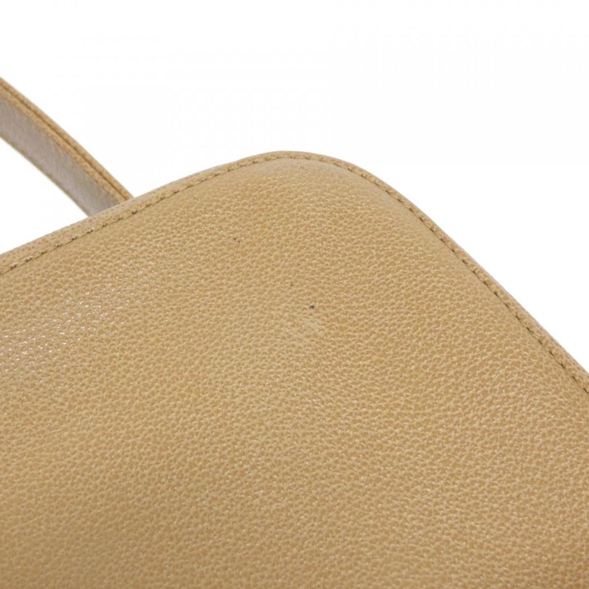 Chanel Beige Leather Handbag (Pre-Owned)
