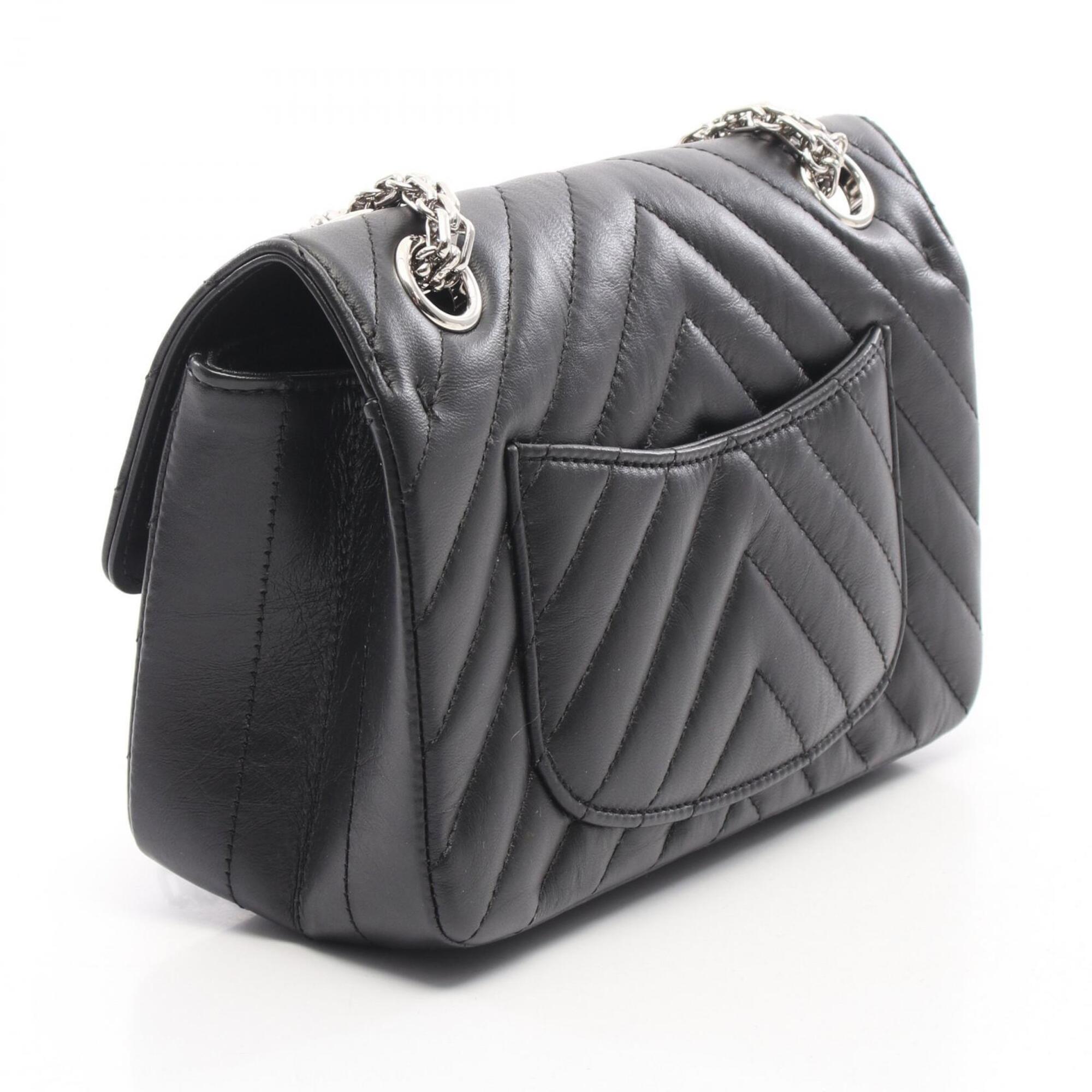 Chanel Black Leather Handbag Shoulder Bag (Pre-Owned)