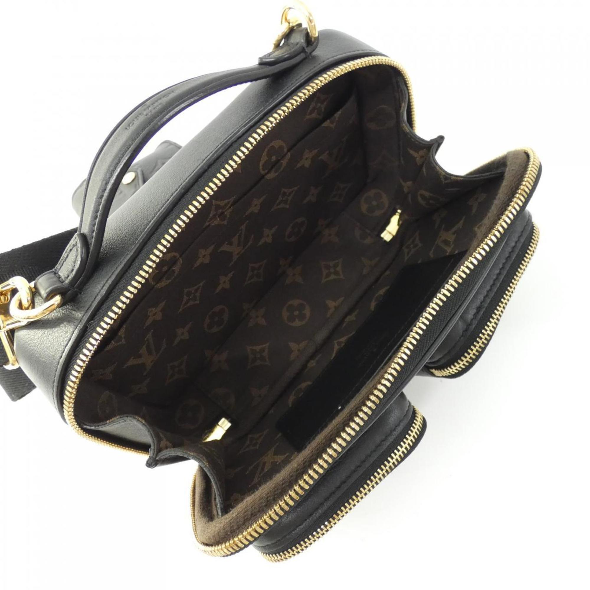 Louis Vuitton Black Leather Shoulder Bag (Pre-Owned)