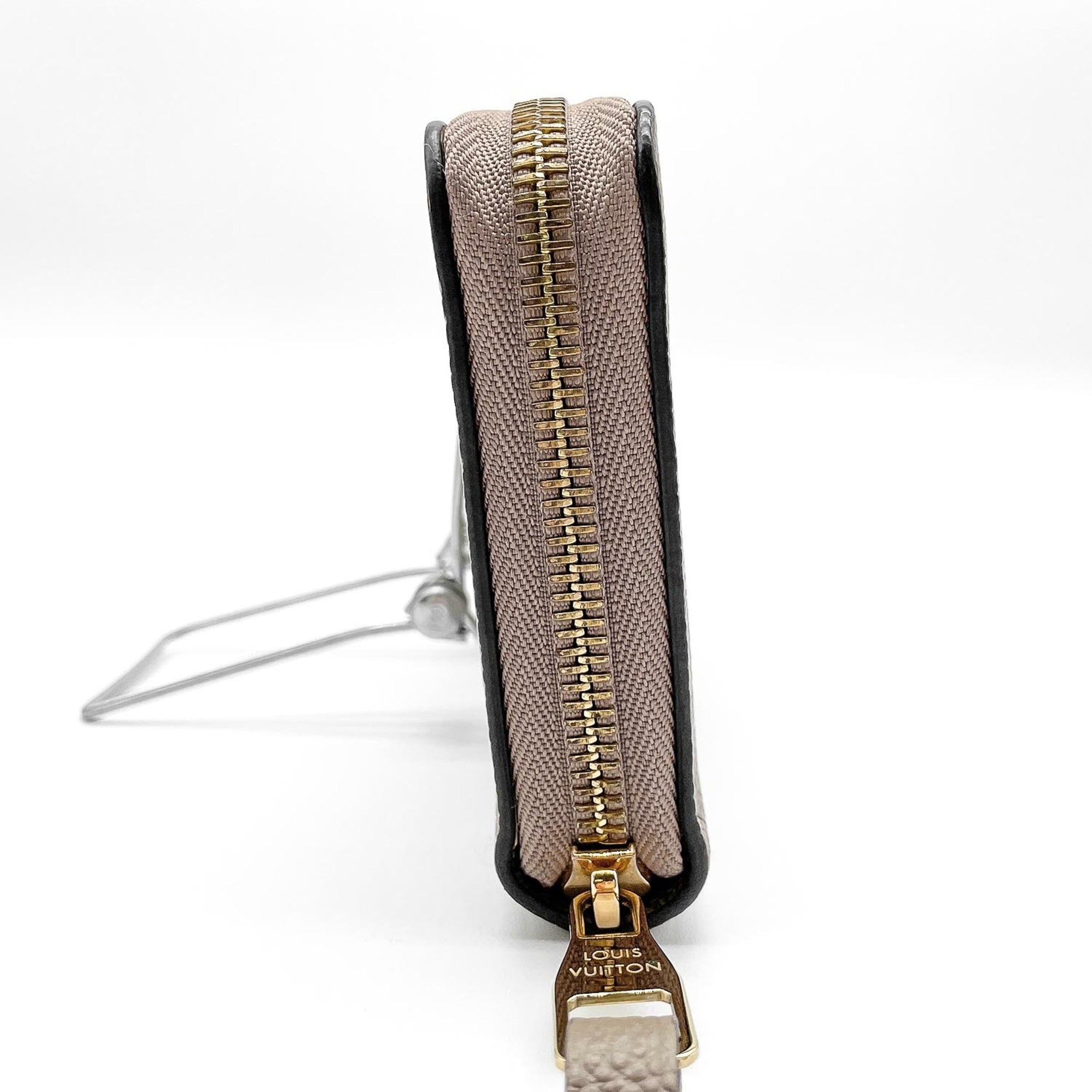 Louis Vuitton Beige Monogram Empreinte Long Wallet (Bi-Fold) (Pre-Owned)