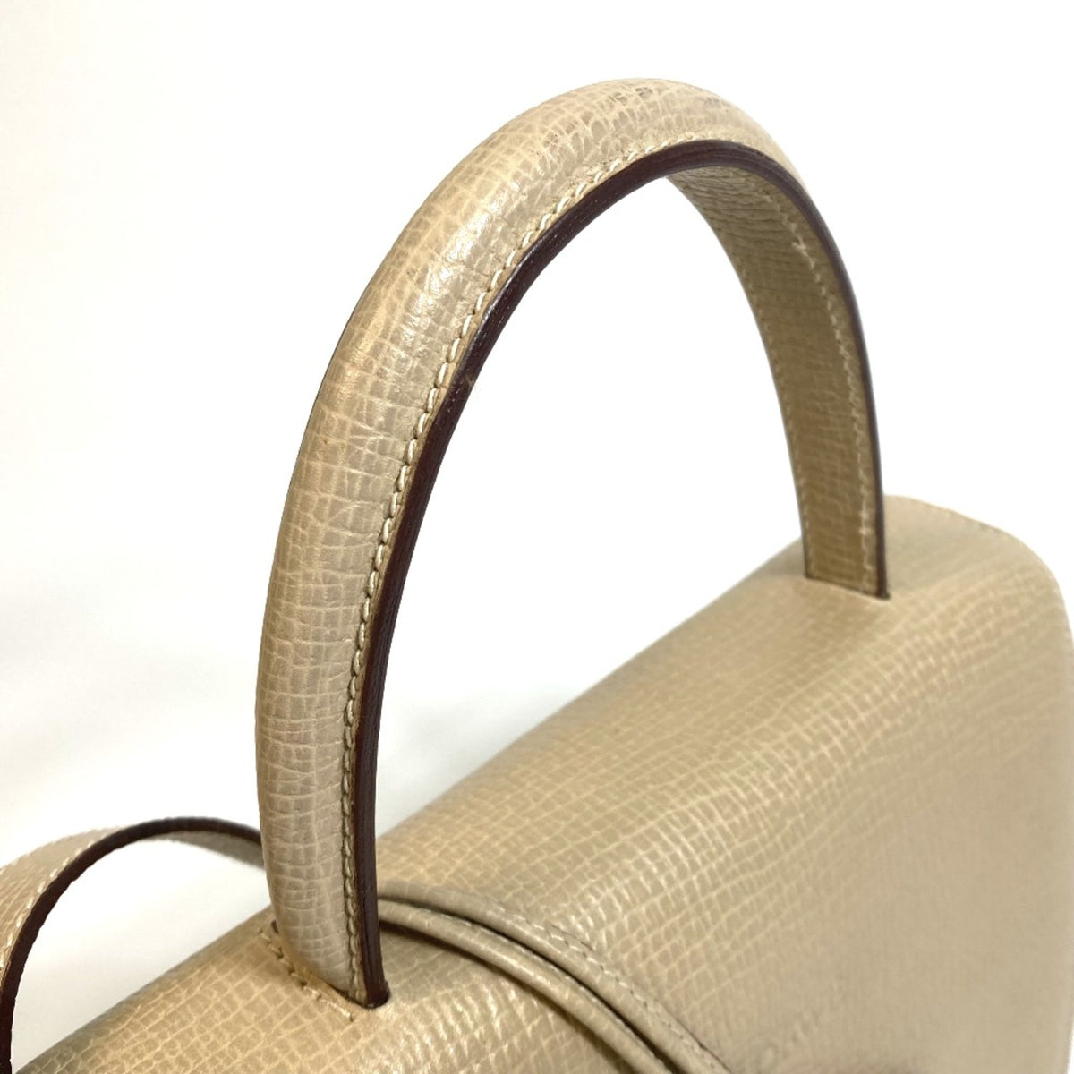 Loewe Beige Leather Handbag (Pre-Owned)