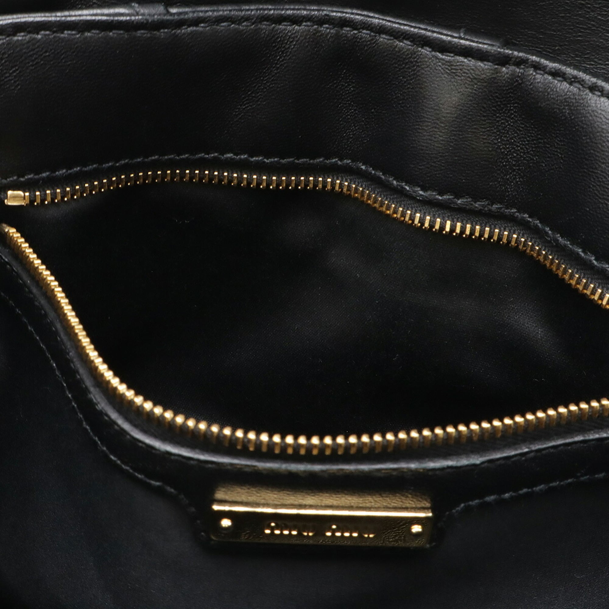 Miu Miu Black Leather Clutch Bag Shoulder Bag (Pre-Owned)