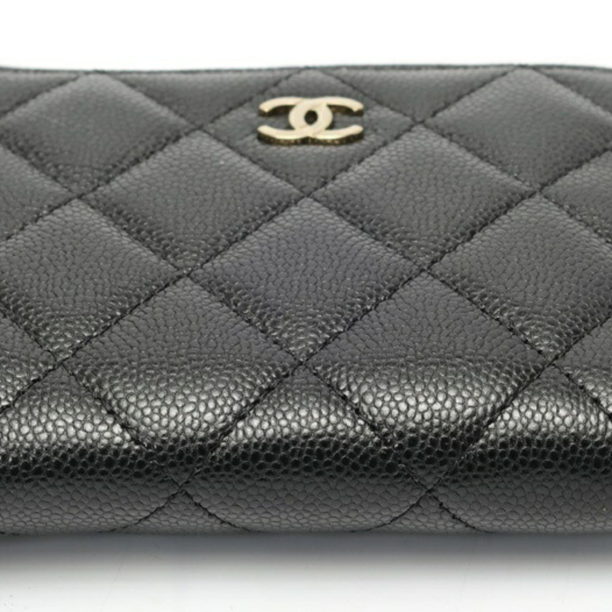 Chanel Black Grained Calfskin Wallet (Bi-Fold) (Pre-Owned)