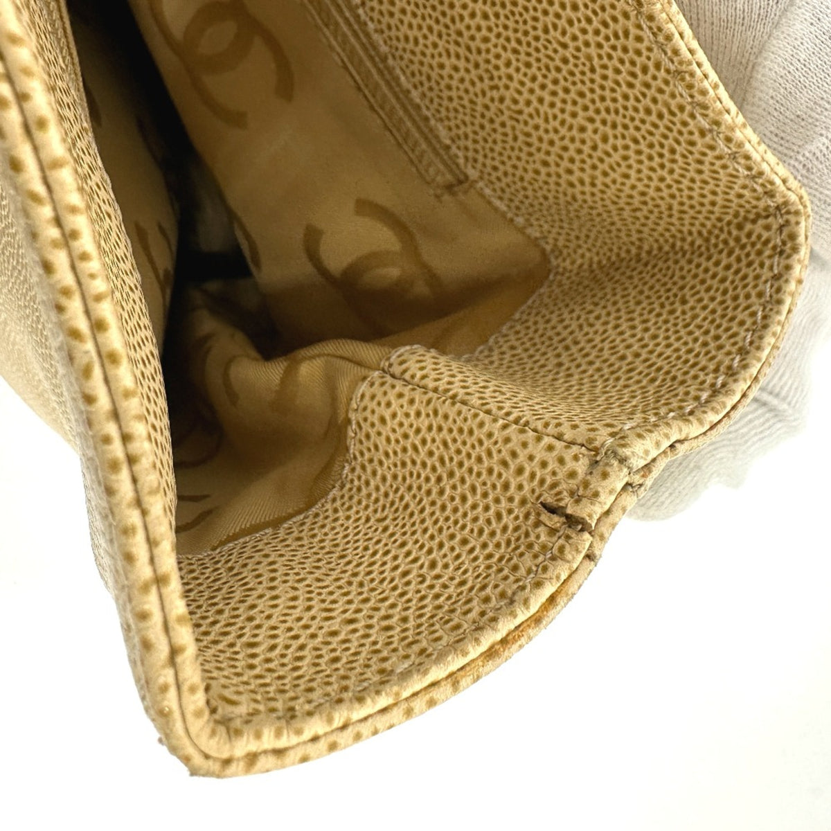 Chanel Beige Leather Tote Bag (Pre-Owned)
