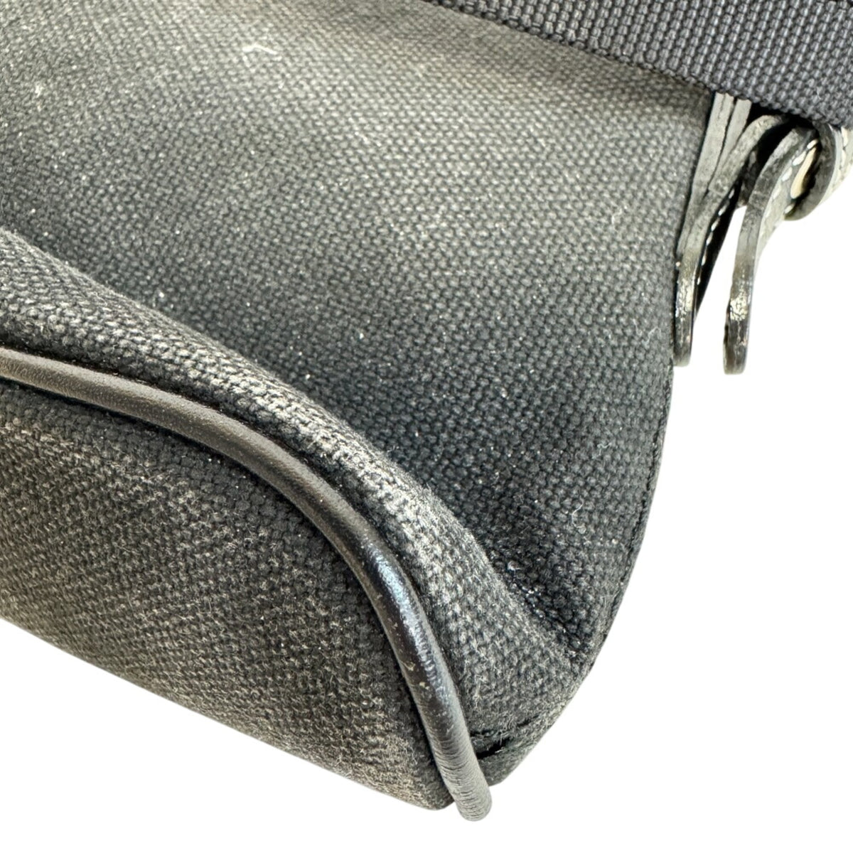 Burberry Black Canvas Shoulder Bag (Pre-Owned)