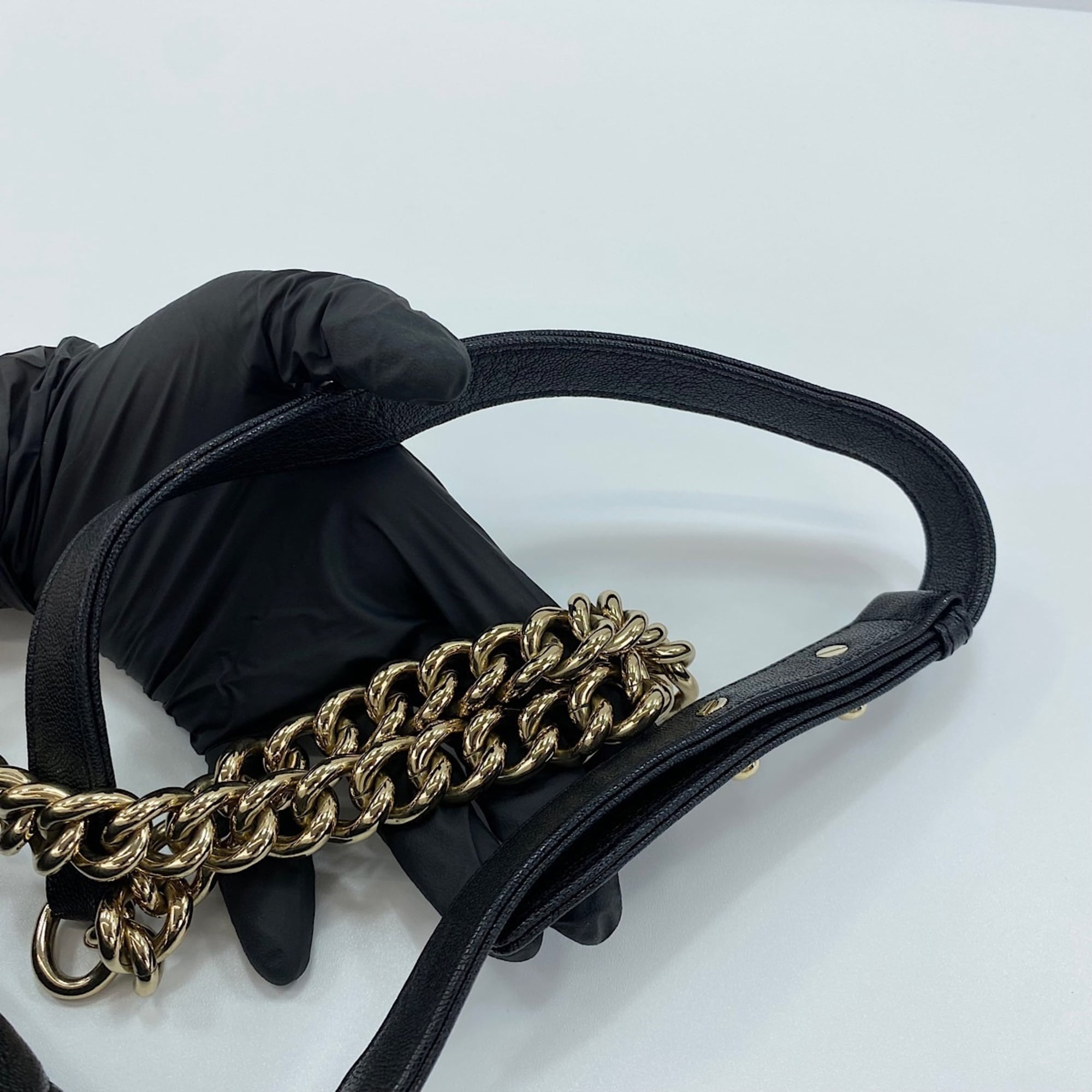 Chanel Boy Chanel Black Shoulder Bag (Pre-Owned)