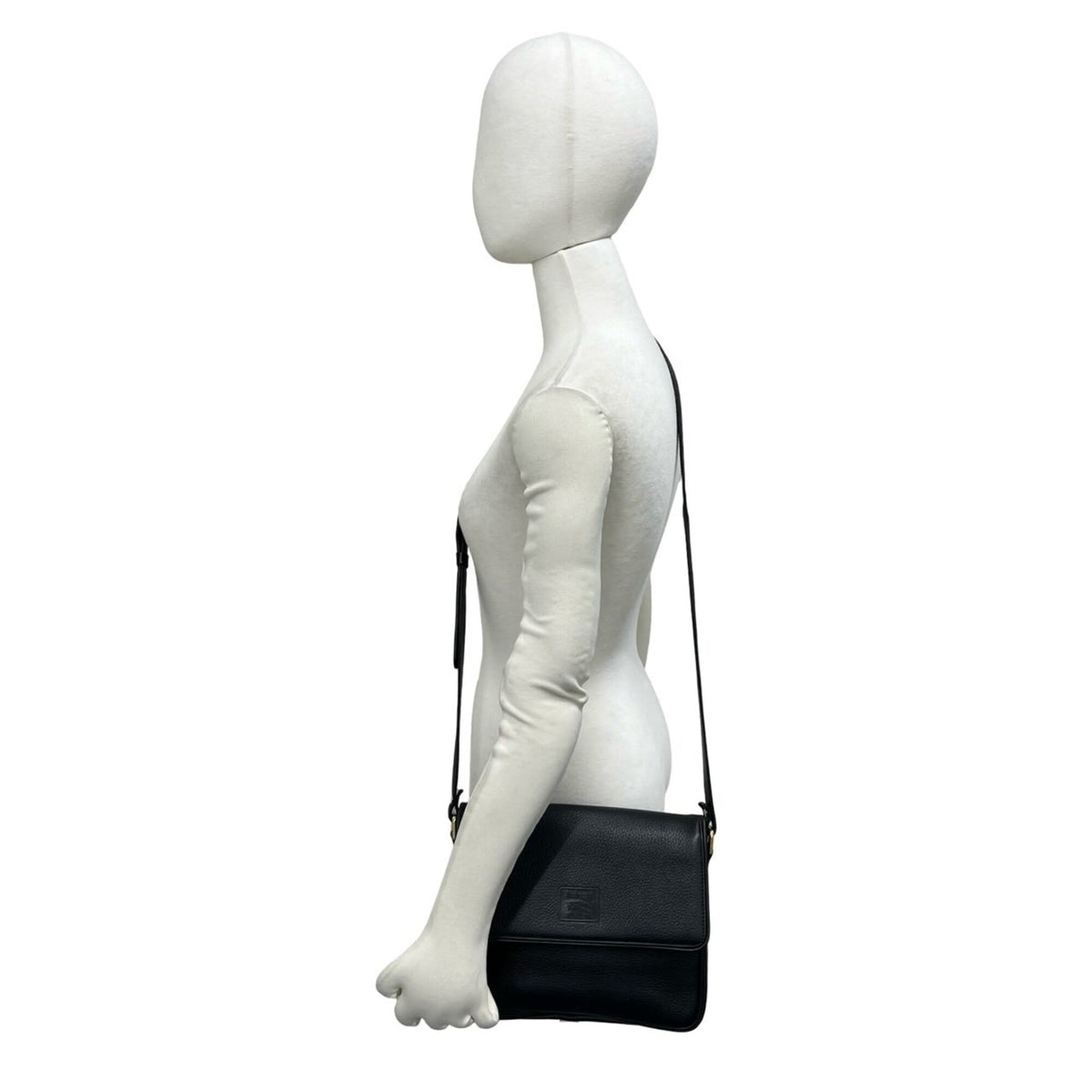 Burberry Black Leather Shoulder Bag (Pre-Owned)