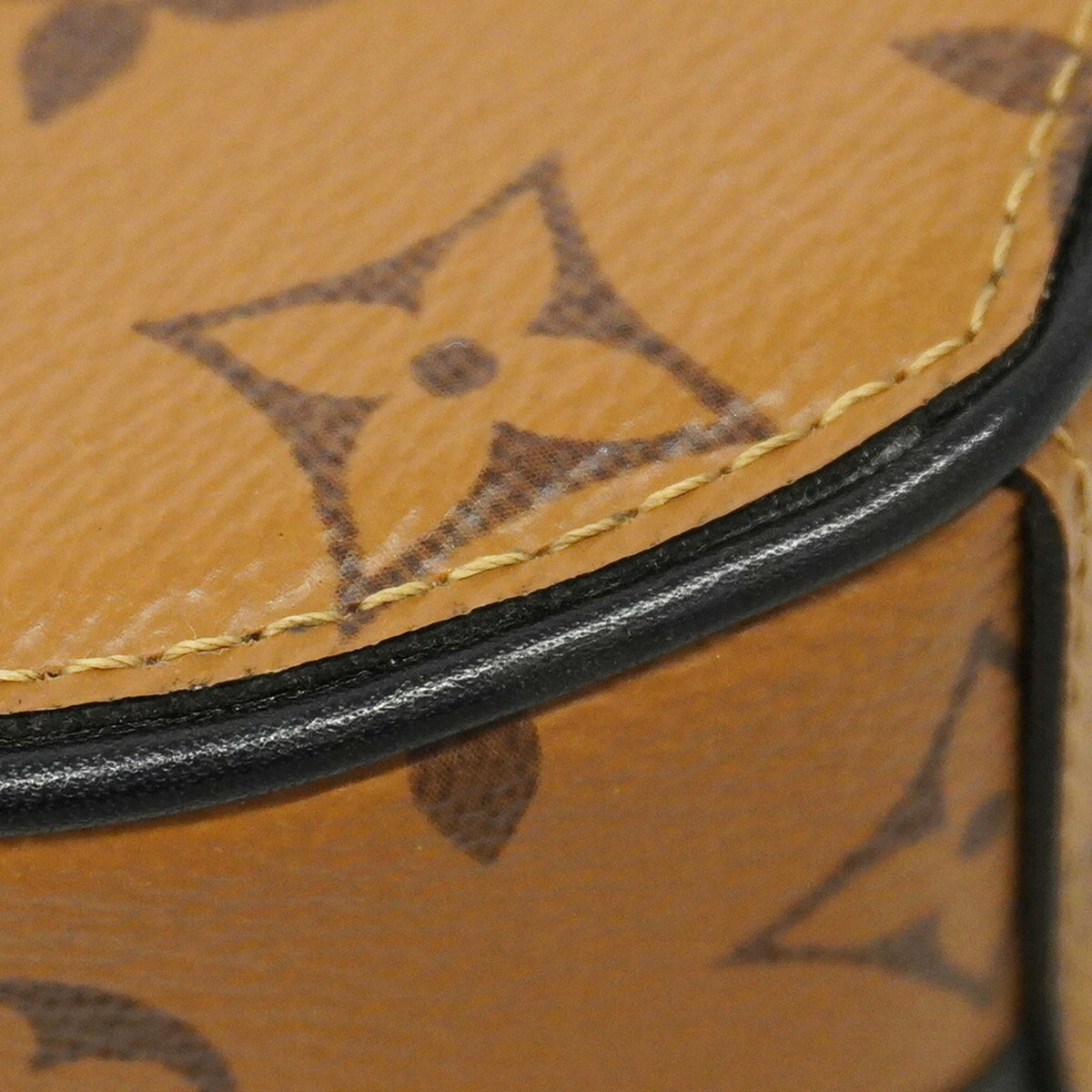 Louis Vuitton Brown Handbag (Pre-Owned)