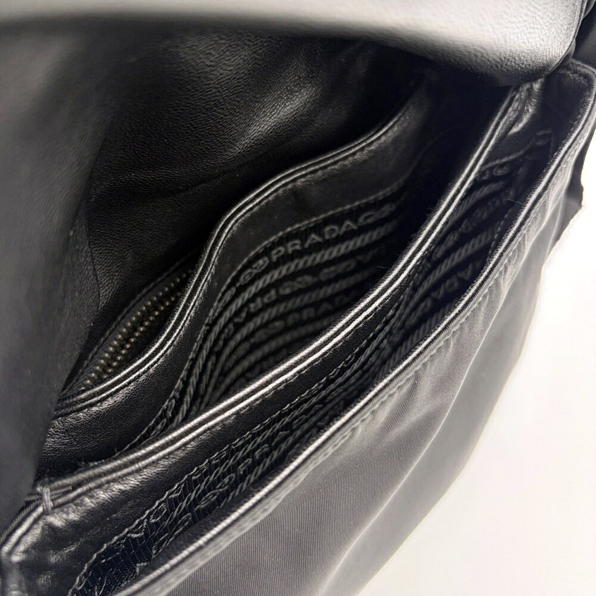 Prada Black Nylon Leather Shoulder Bag (Pre-Owned)