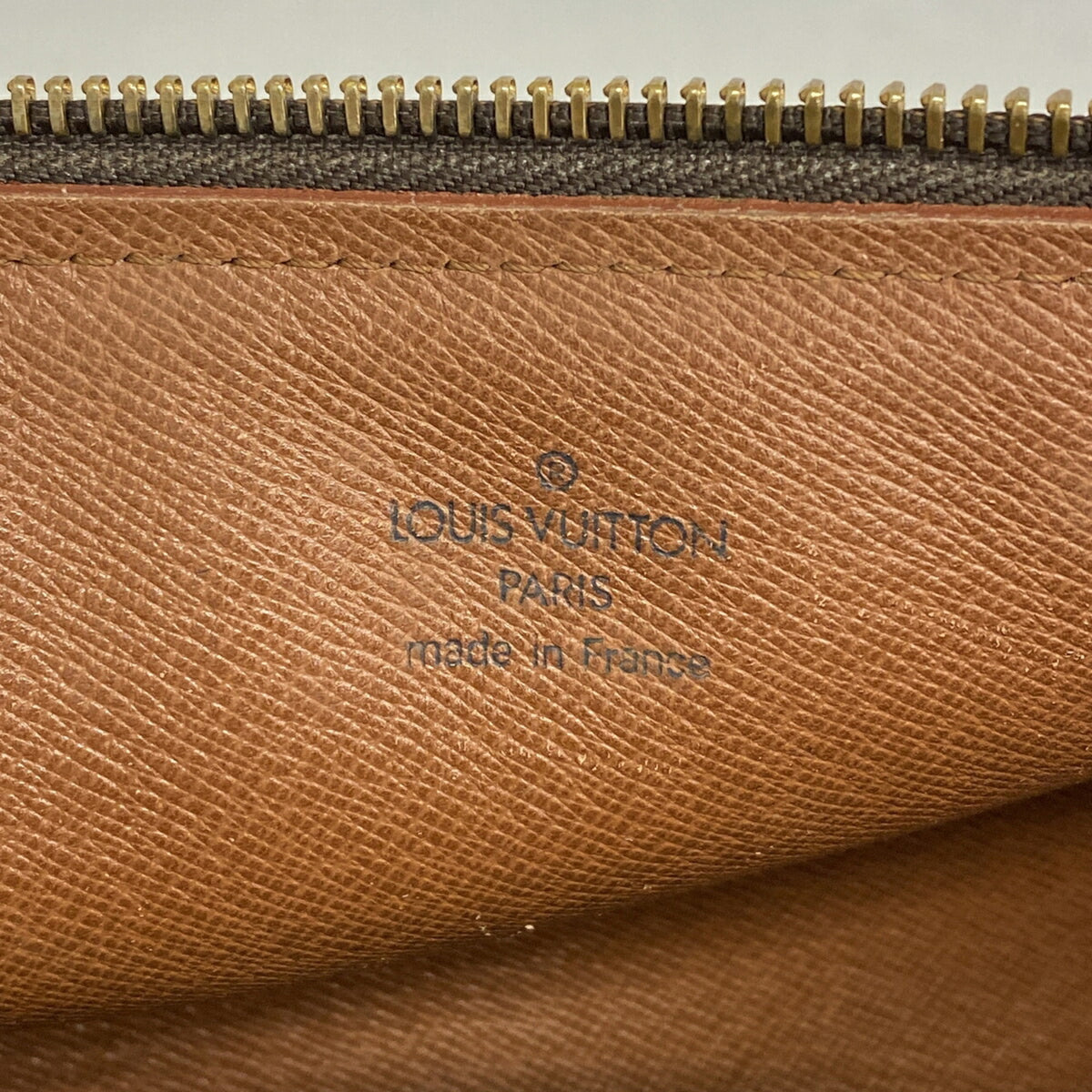 Louis Vuitton Brown Handbag (Pre-Owned)