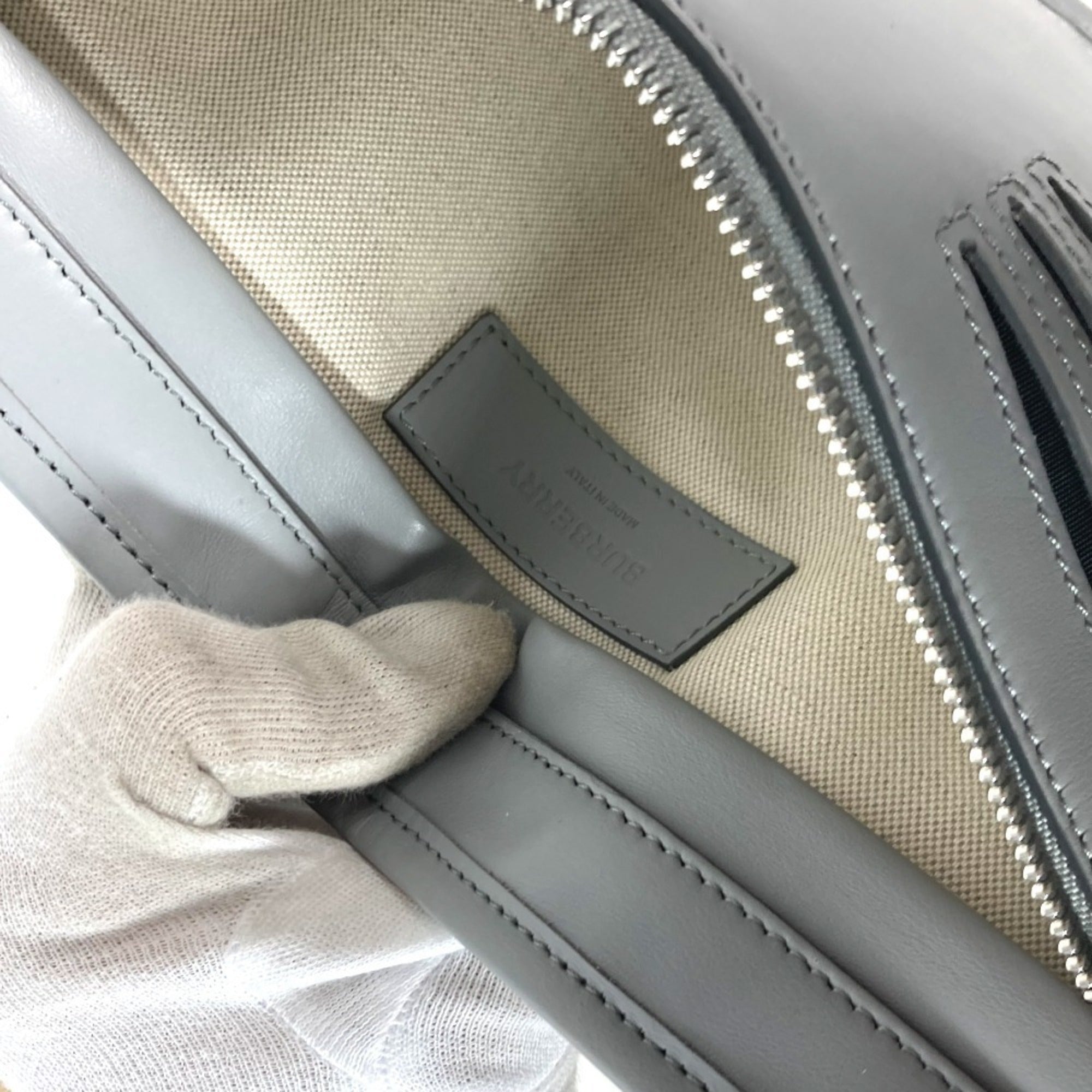 Burberry Gray Leather Fanny Pack (Pre-Owned)