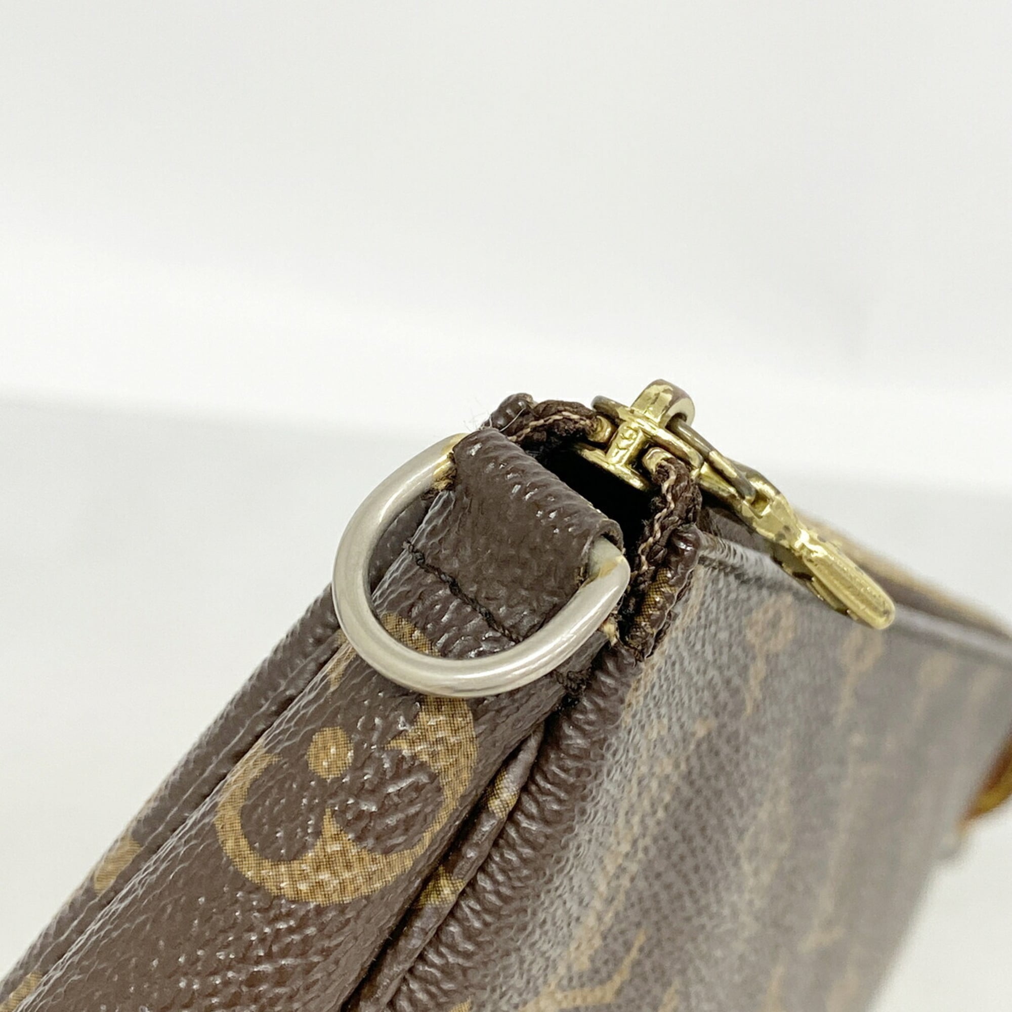 Louis Vuitton Brown Pouch (Pre-Owned)