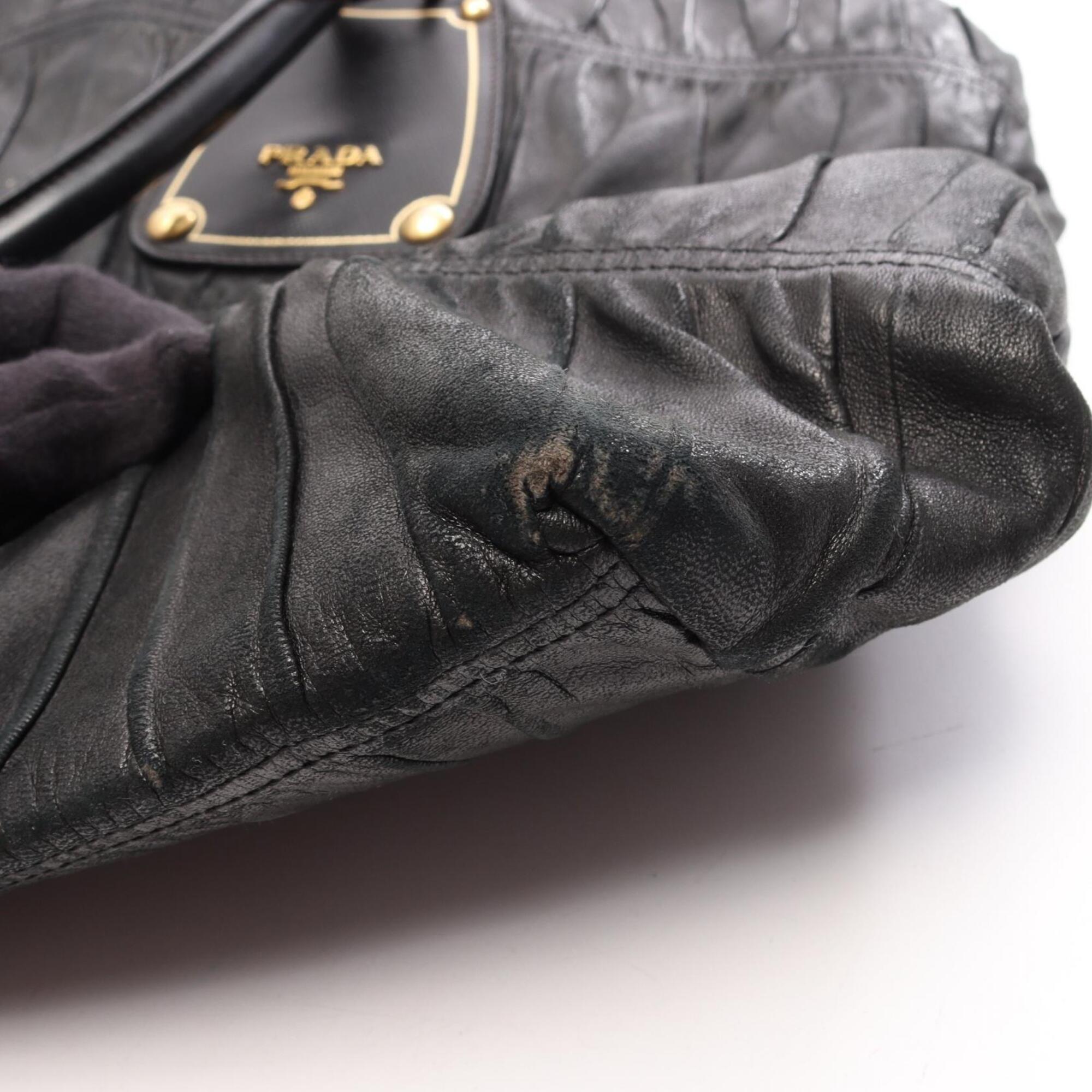 Prada Black Leather Handbag Tote Bag (Pre-Owned)