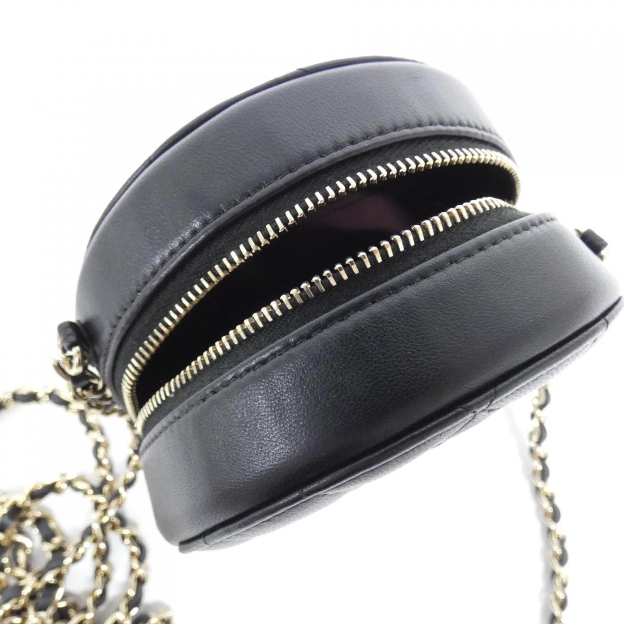 Chanel Black Leather Shoulder Bag (Pre-Owned)