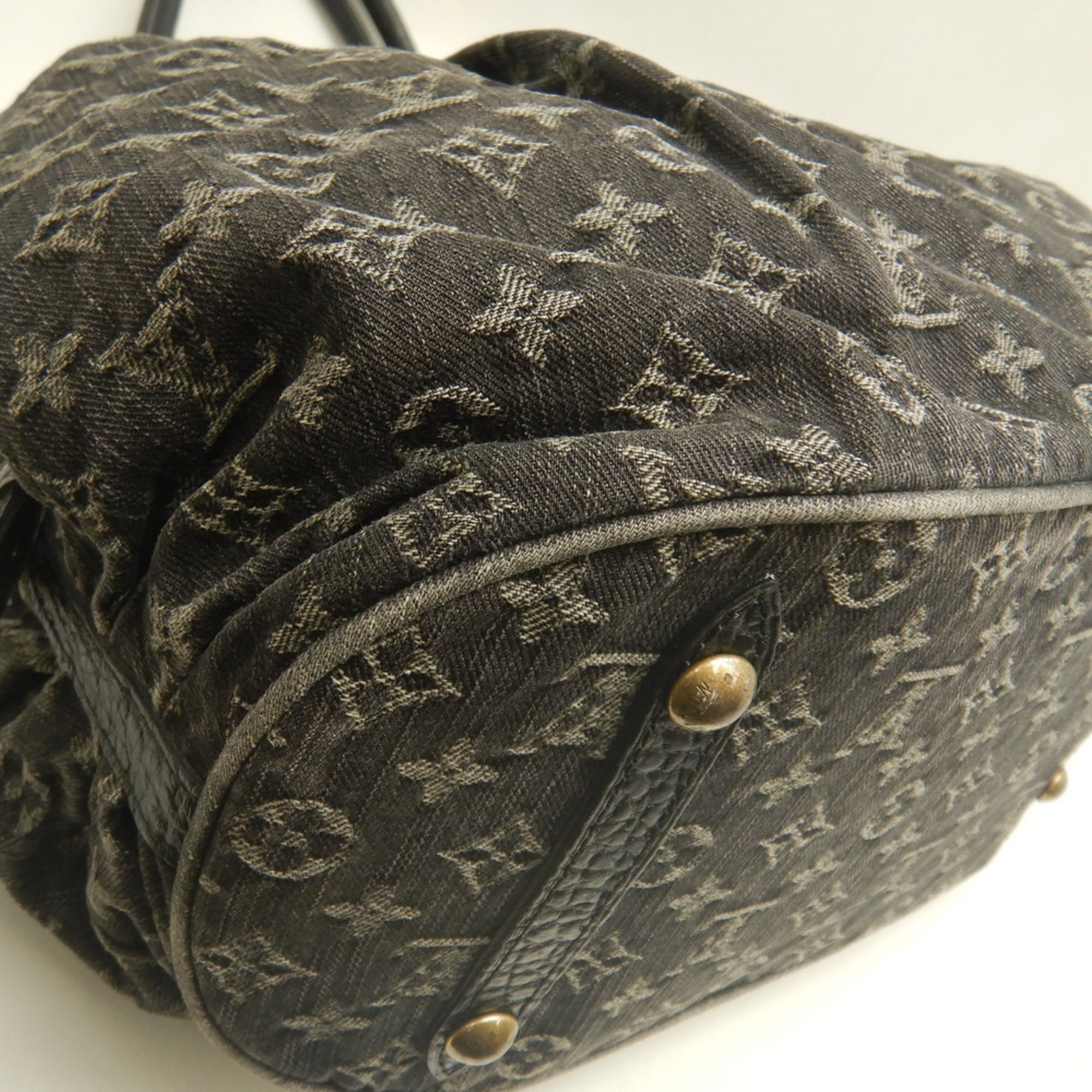 Louis Vuitton Noir Monogram Denim Tote Bag (Pre-Owned)