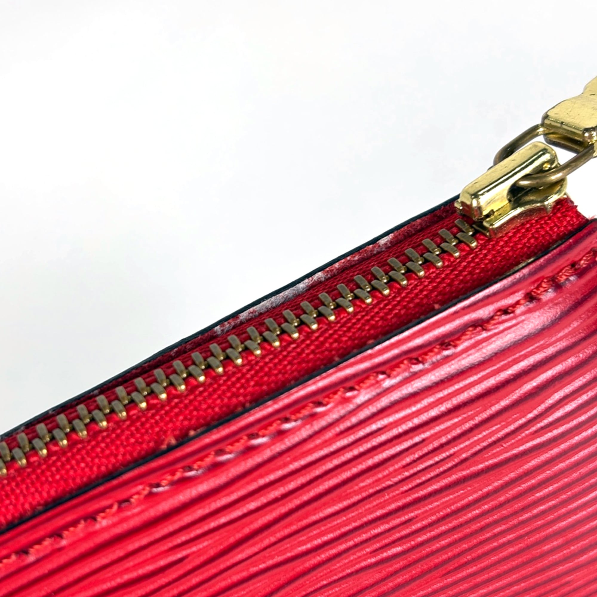 Louis Vuitton Castilian Red Epi Leather Pochette Pouch (Pre-Owned)