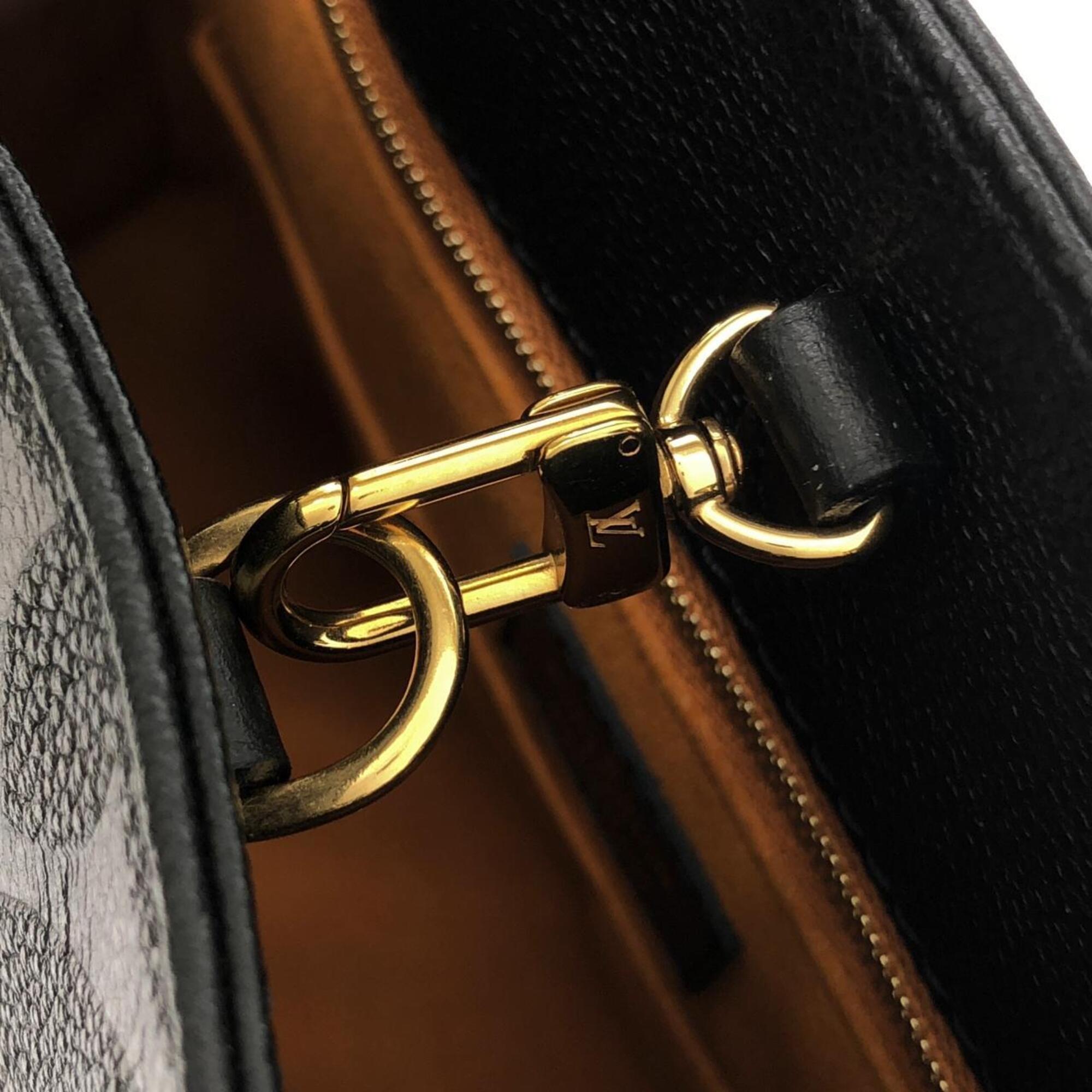 Louis Vuitton Black Leather Handbag (Pre-Owned)