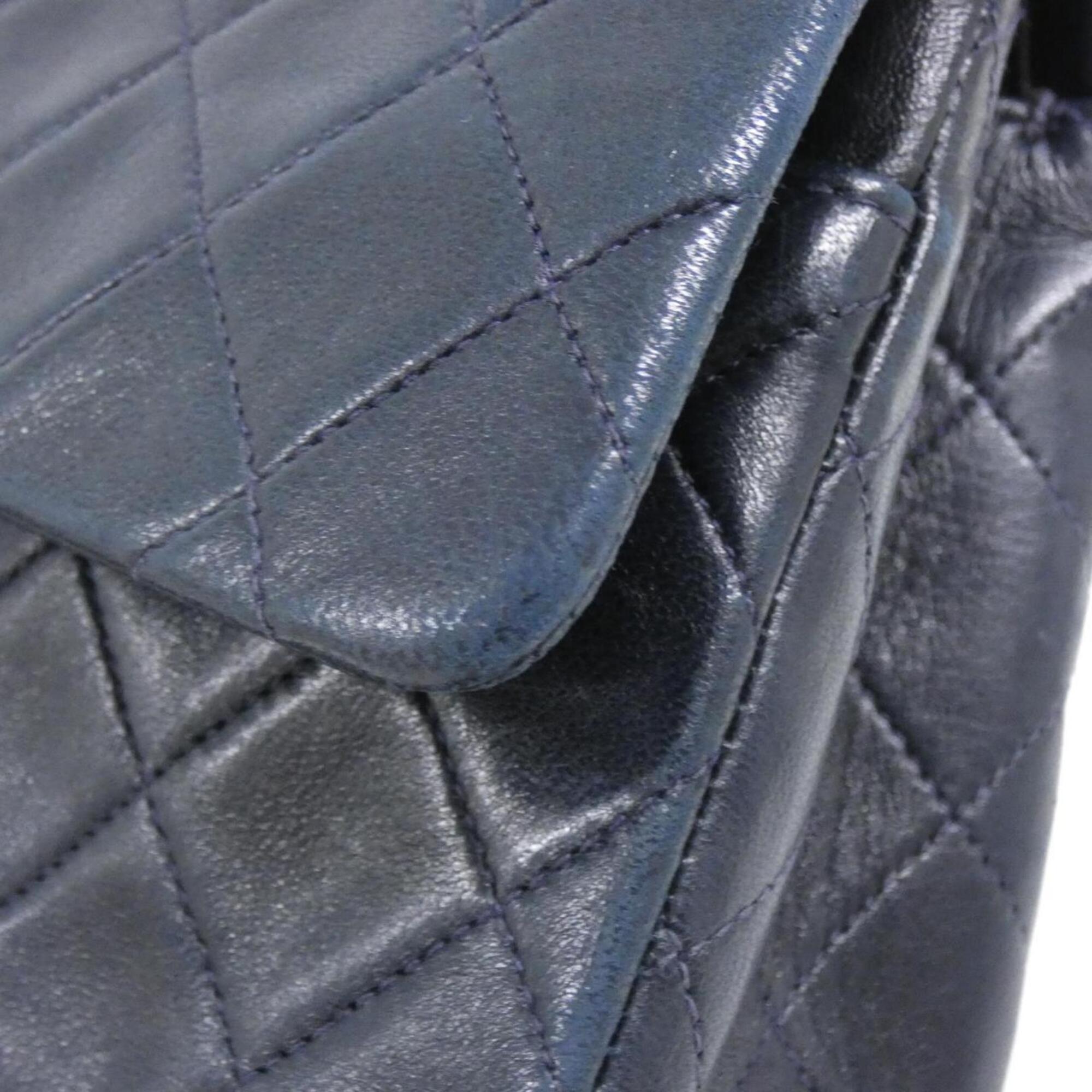 Chanel Navy Leather Shoulder Bag (Pre-Owned)