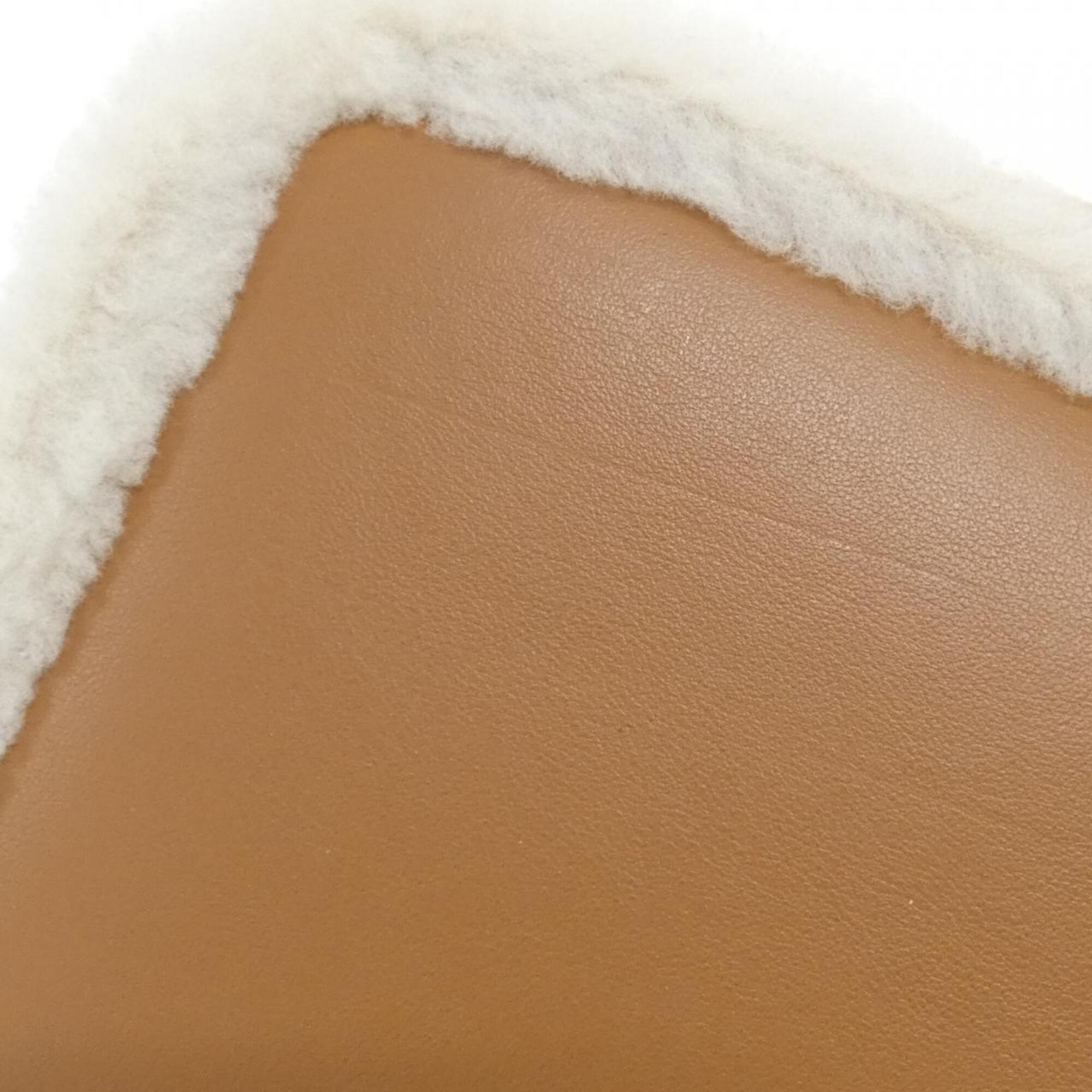 Christian Dior Beige Suede Handbag (Pre-Owned)