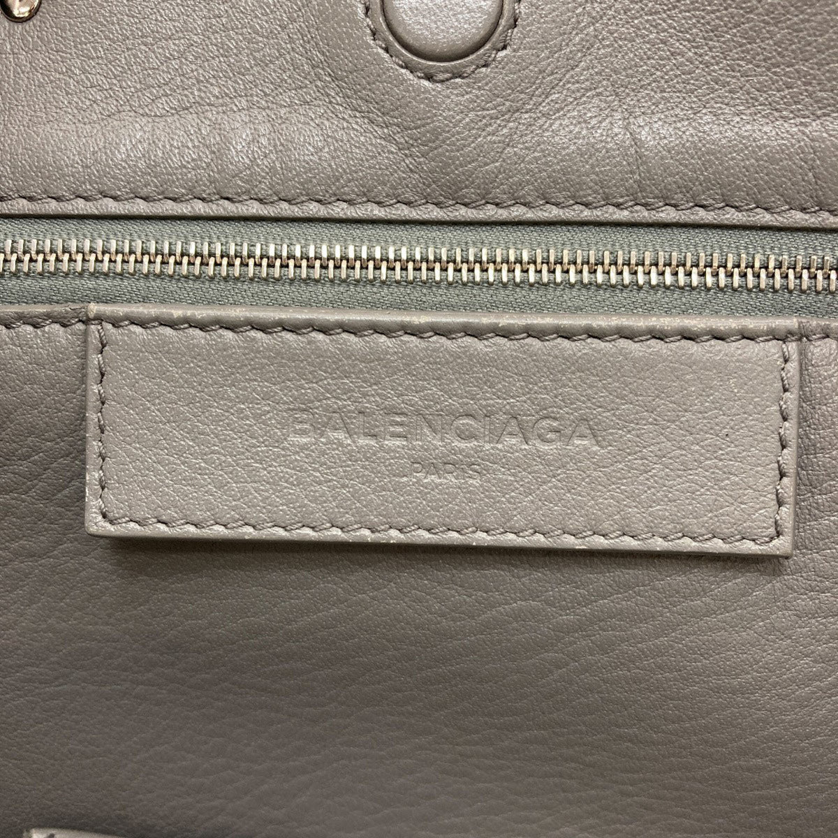 Balenciaga Gray Leather Handbag (Pre-Owned)